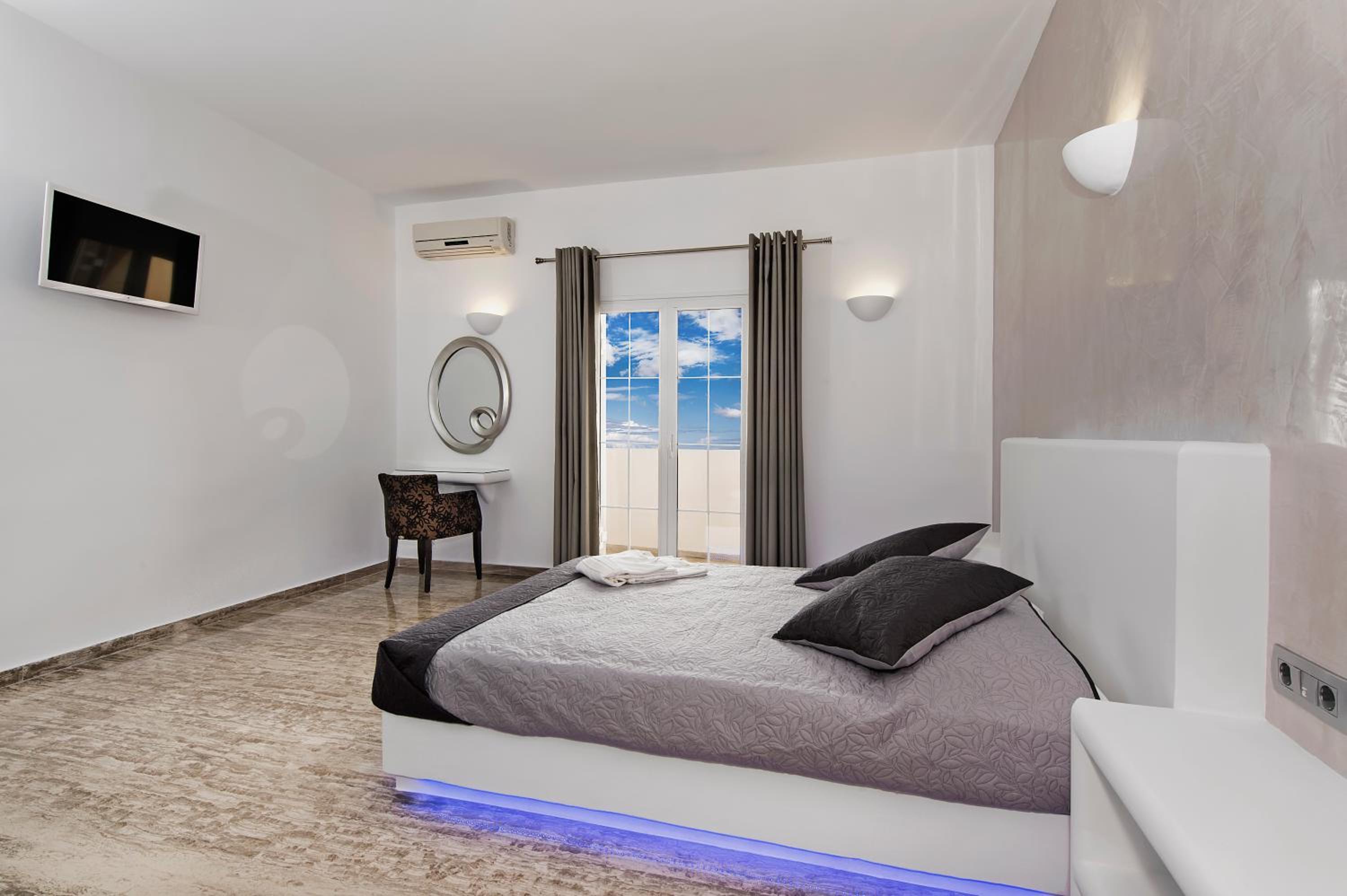 Gianna Suites photo 5