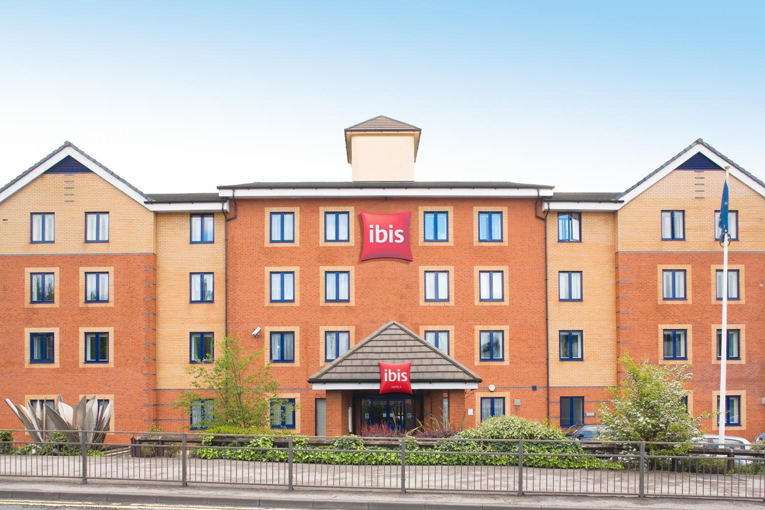 Hotel ibis Chesterfield Centre – Market Town - Image 1