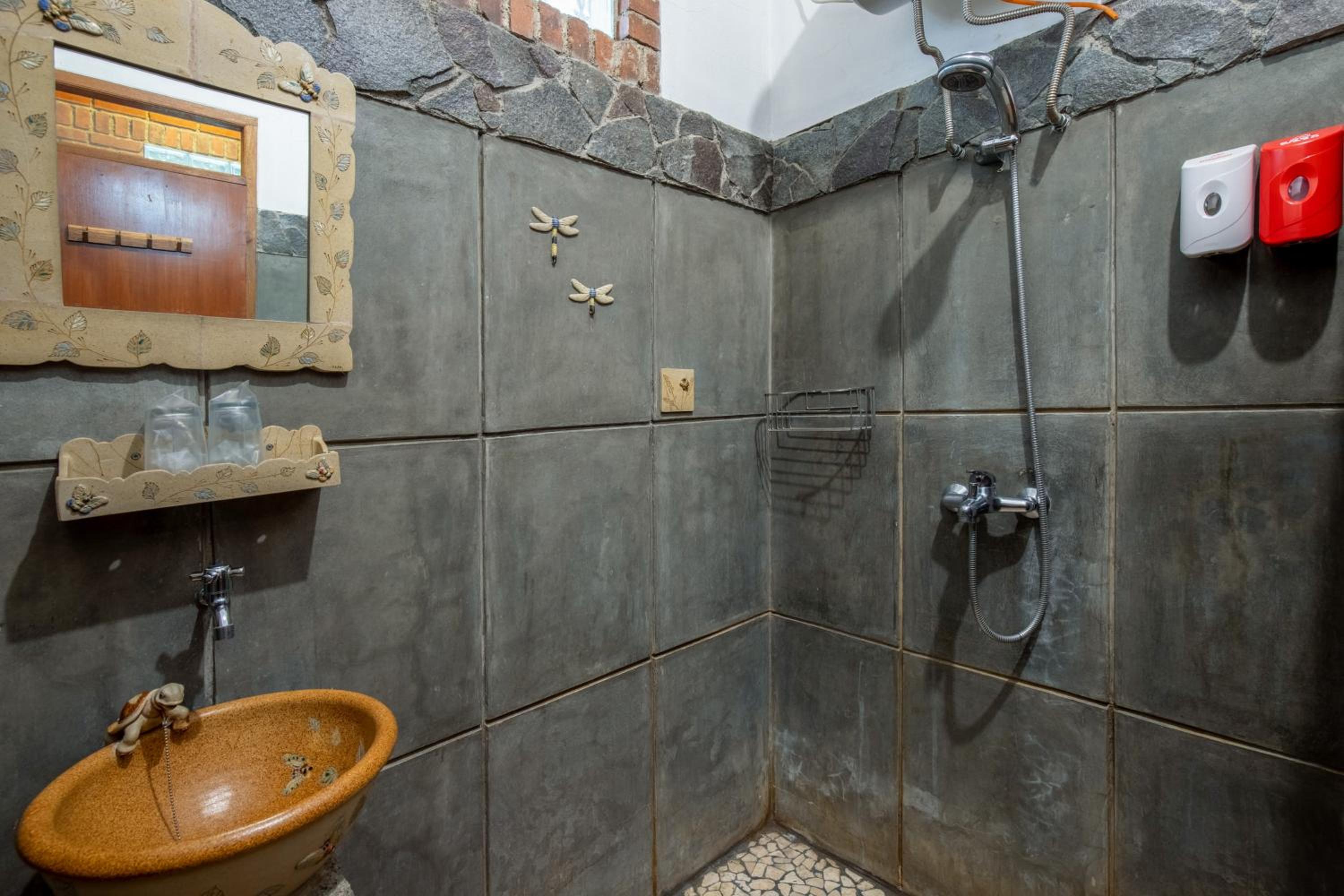 Photo 45