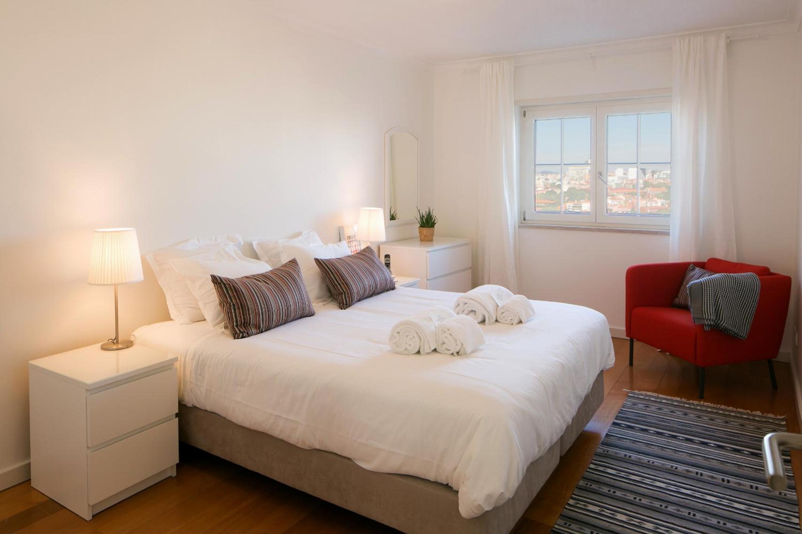 Stylish Apartment with Parking by LovelyStay
