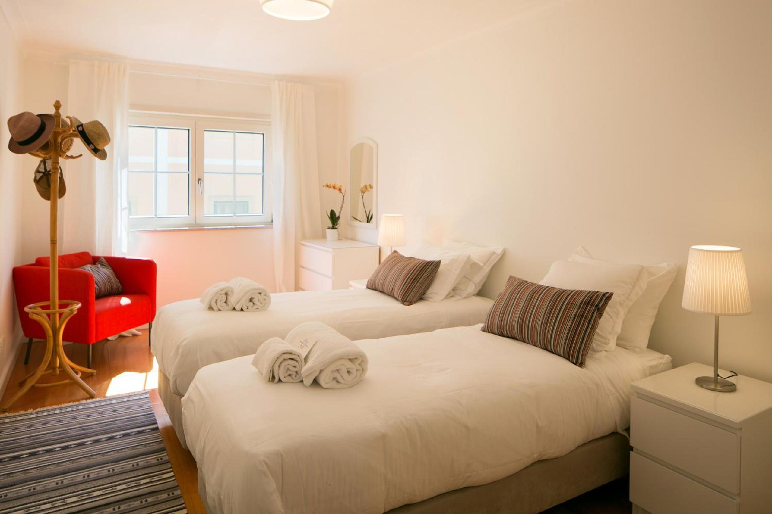 Stylish Apartment with Parking by LovelyStay