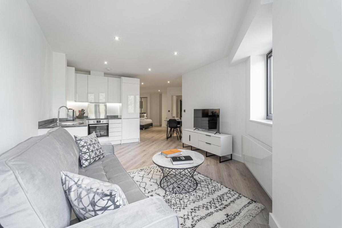 Seven Living Residences Solihull - Close to NEC & BHX - Free Parking view 4