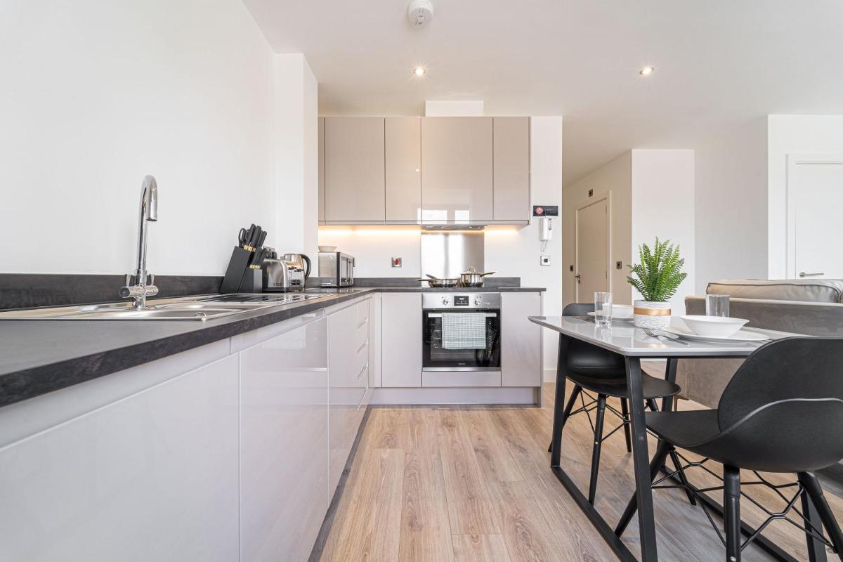 Seven Living Residences Solihull - Close to NEC & BHX - Free Parking view 5