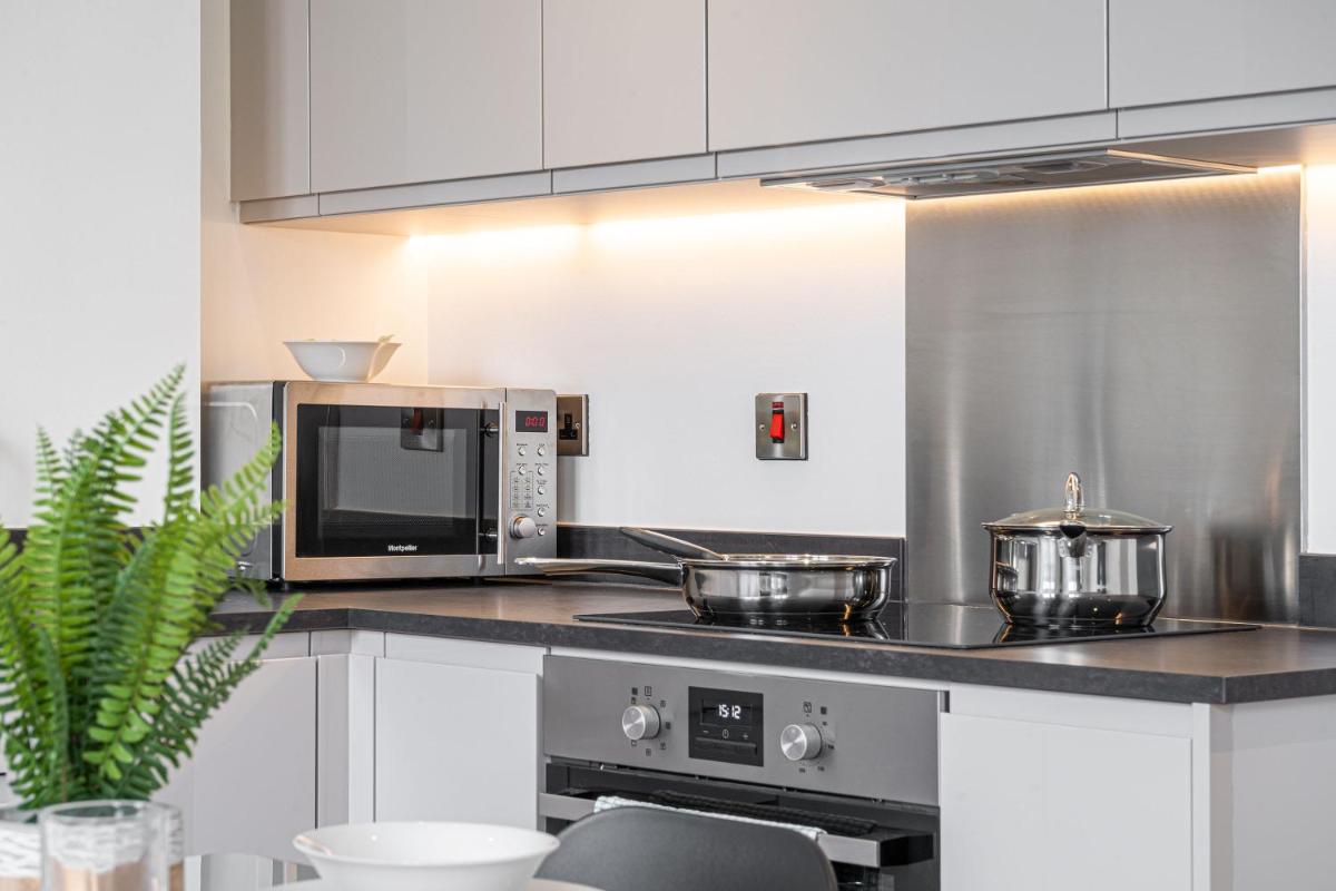 Seven Living Residences Solihull - Close to NEC & BHX - Free Parking view 3