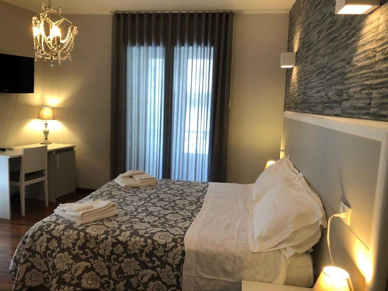 B&B Elios Rooms