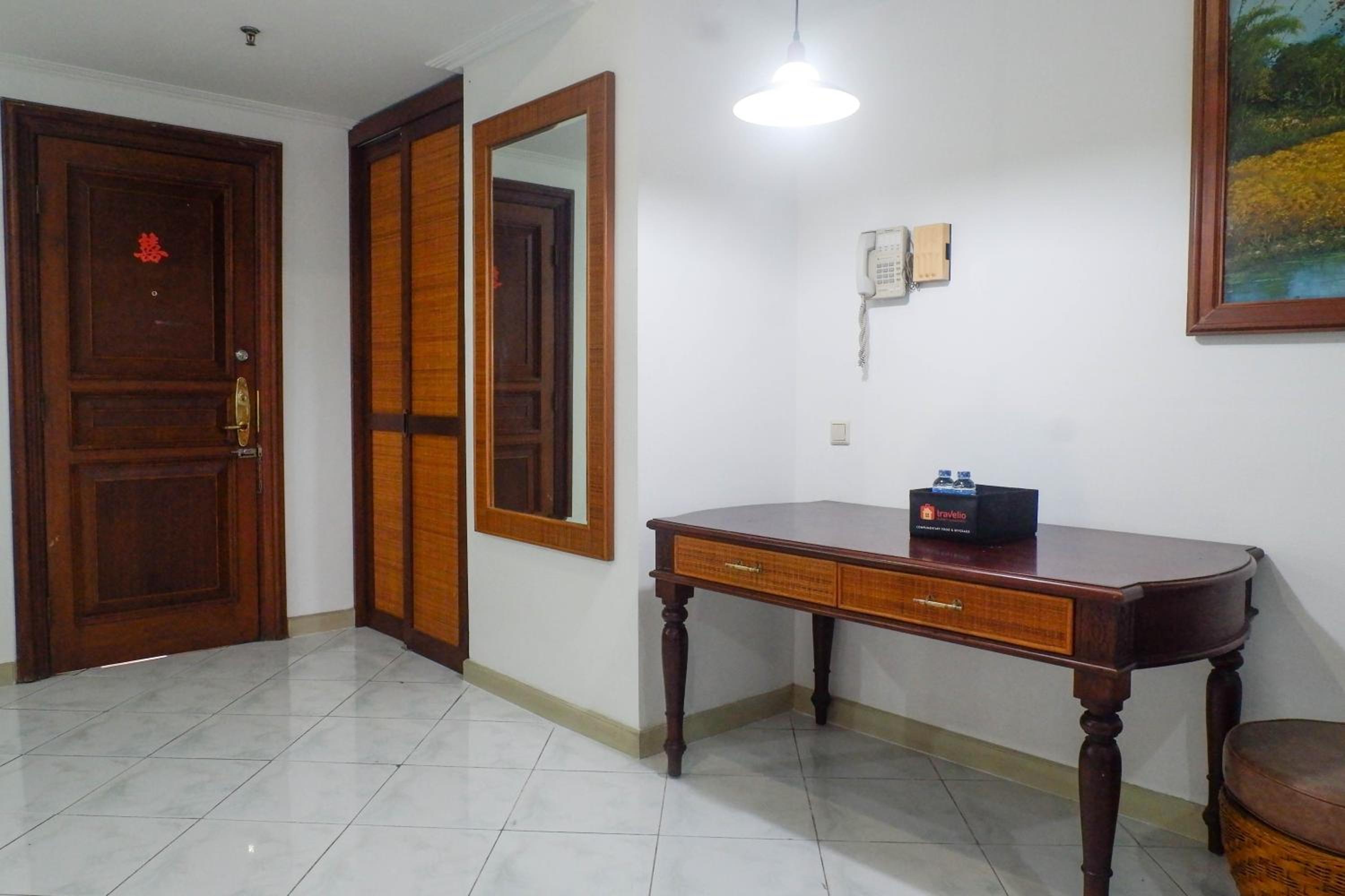 Spacious Classic 1BR Apartment at Taman Beverly By Travelio, Putat-gede - 19