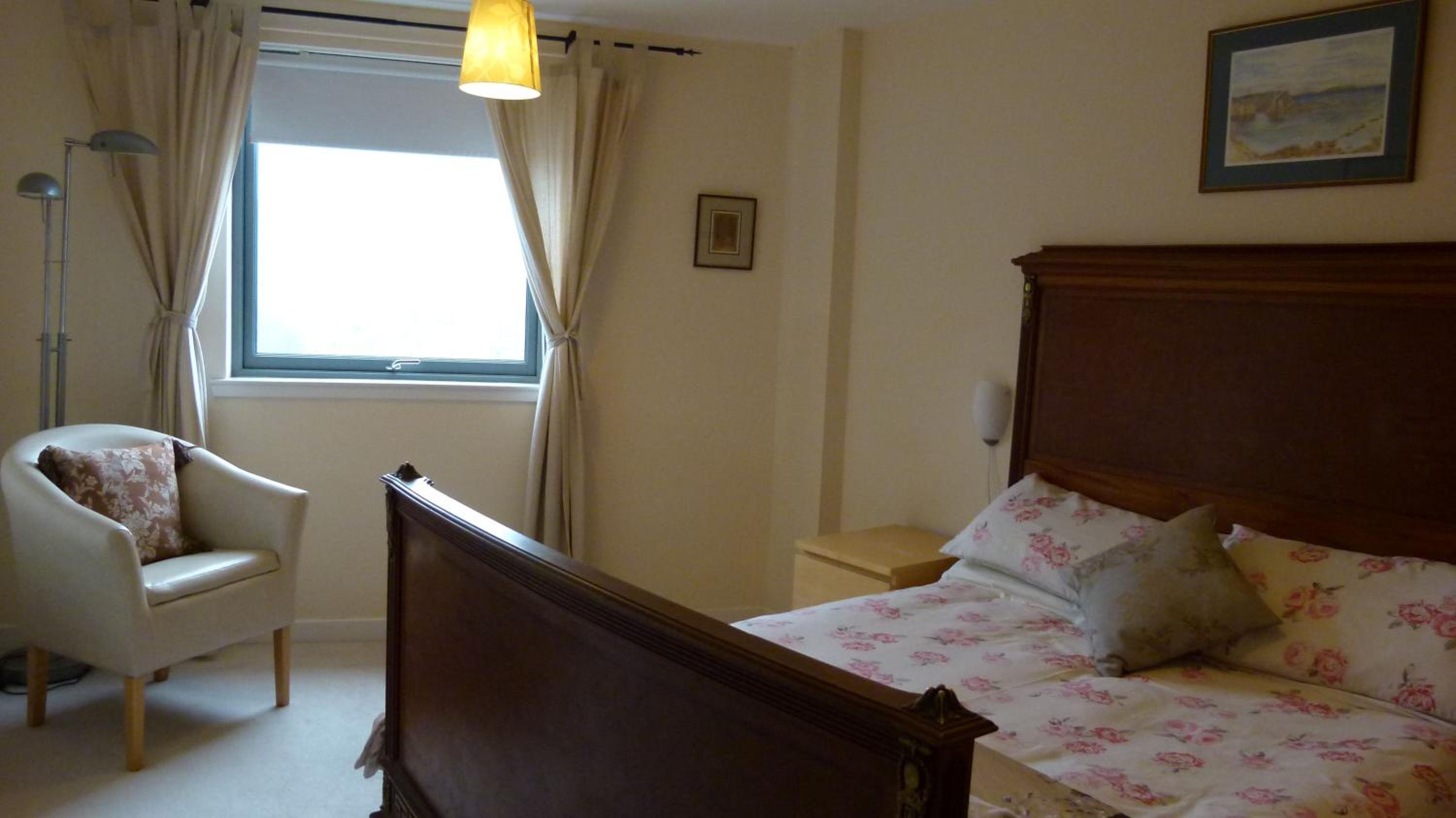 Abbey- Nice Edinburgh CityCenter Apartment view 4