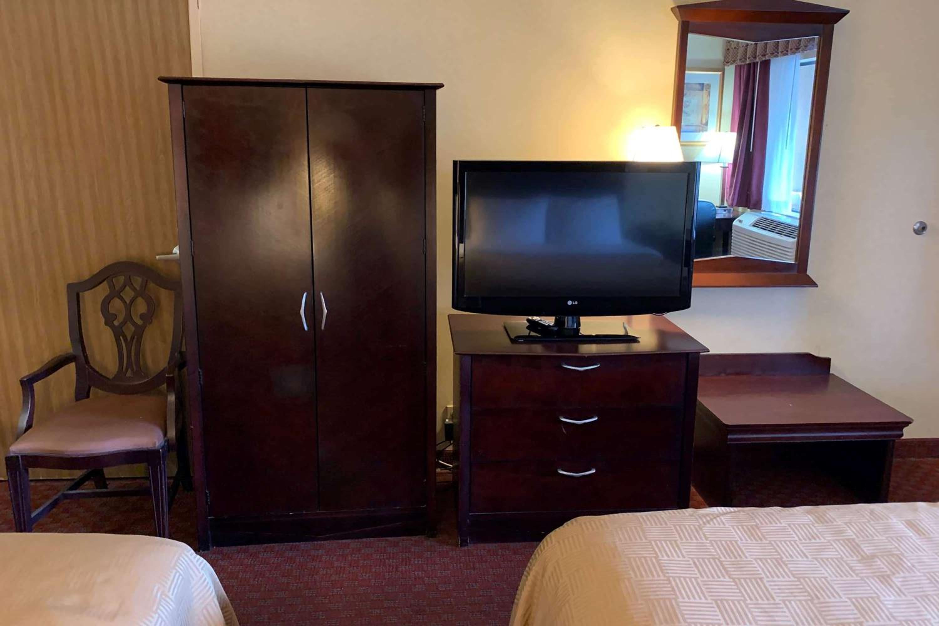 Blythe Vacations - Days Inn by Wyndham Blythe - Property Image 7