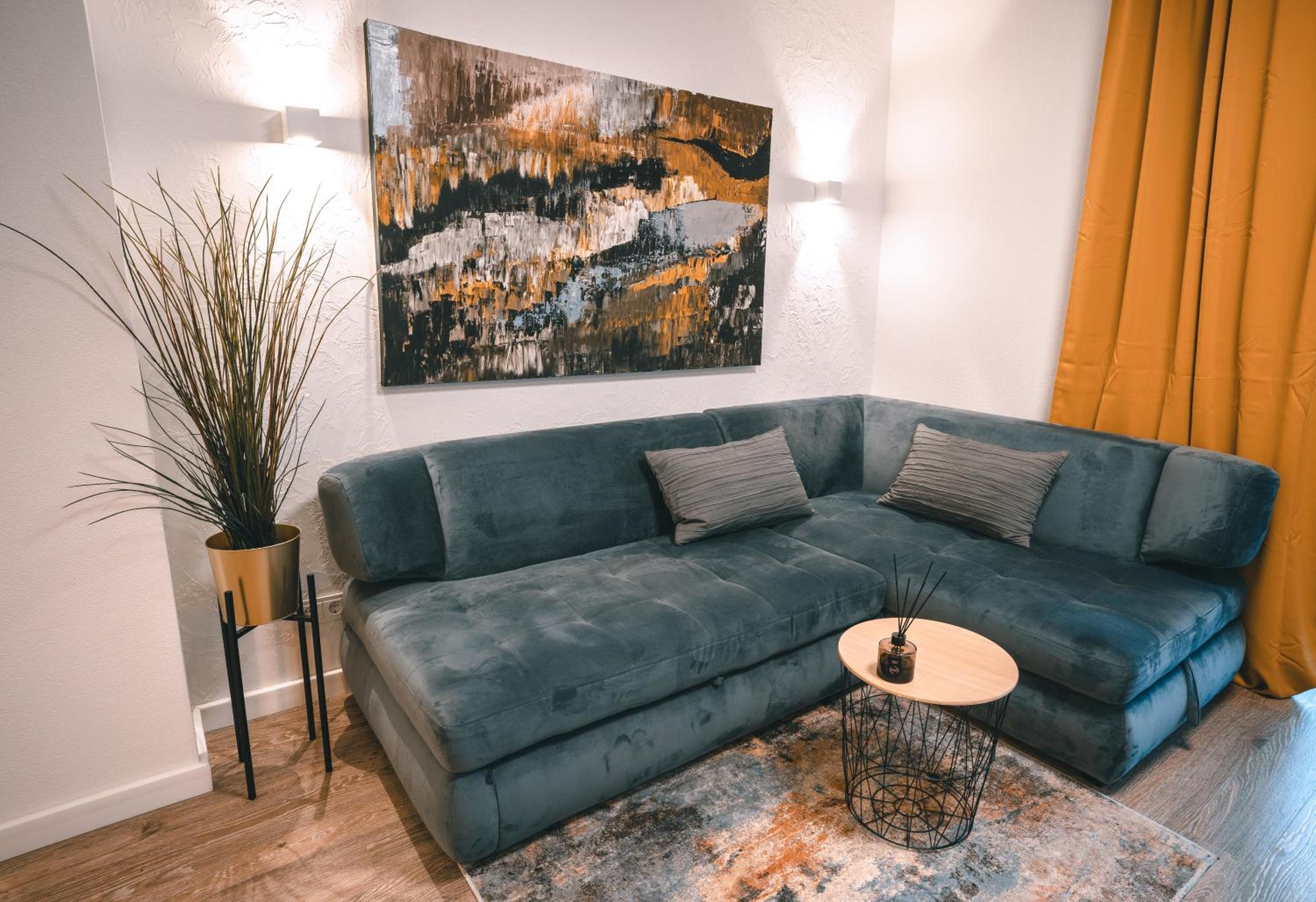 Ravelli 7 Apartment view 2