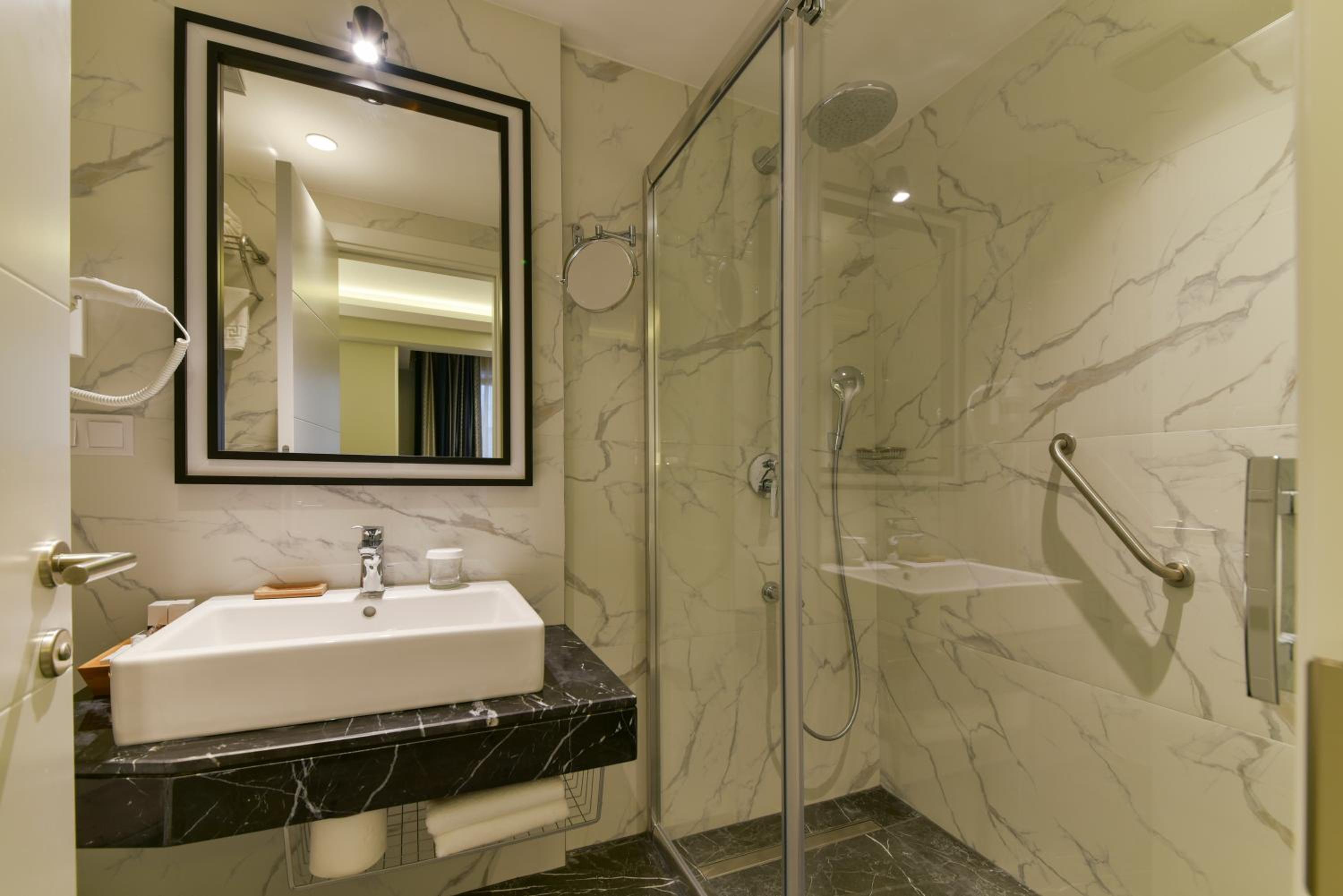 Kare Otel Sultanahmet - Image 11