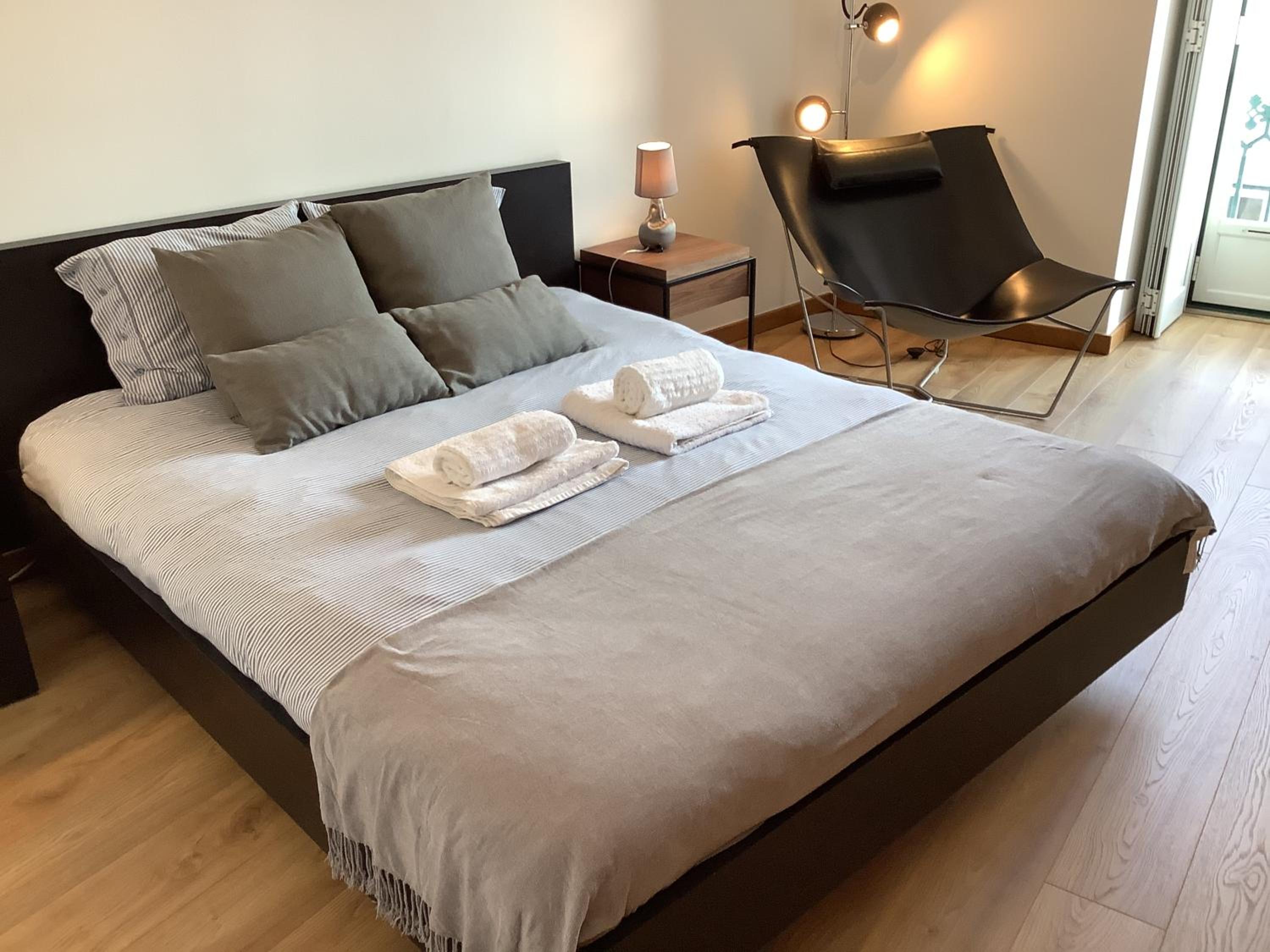 Chiado Apartment with View to the Castle view 2