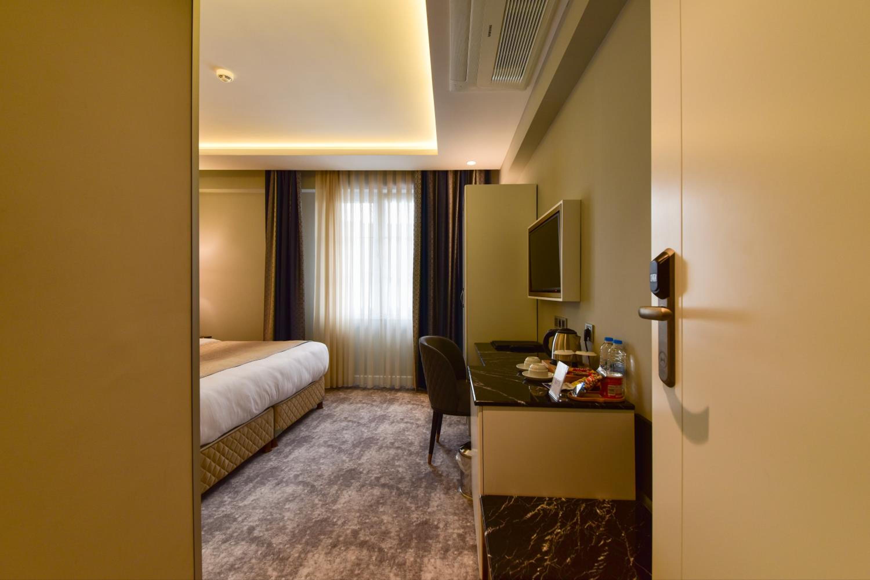 Kare Otel Sultanahmet - Image 13