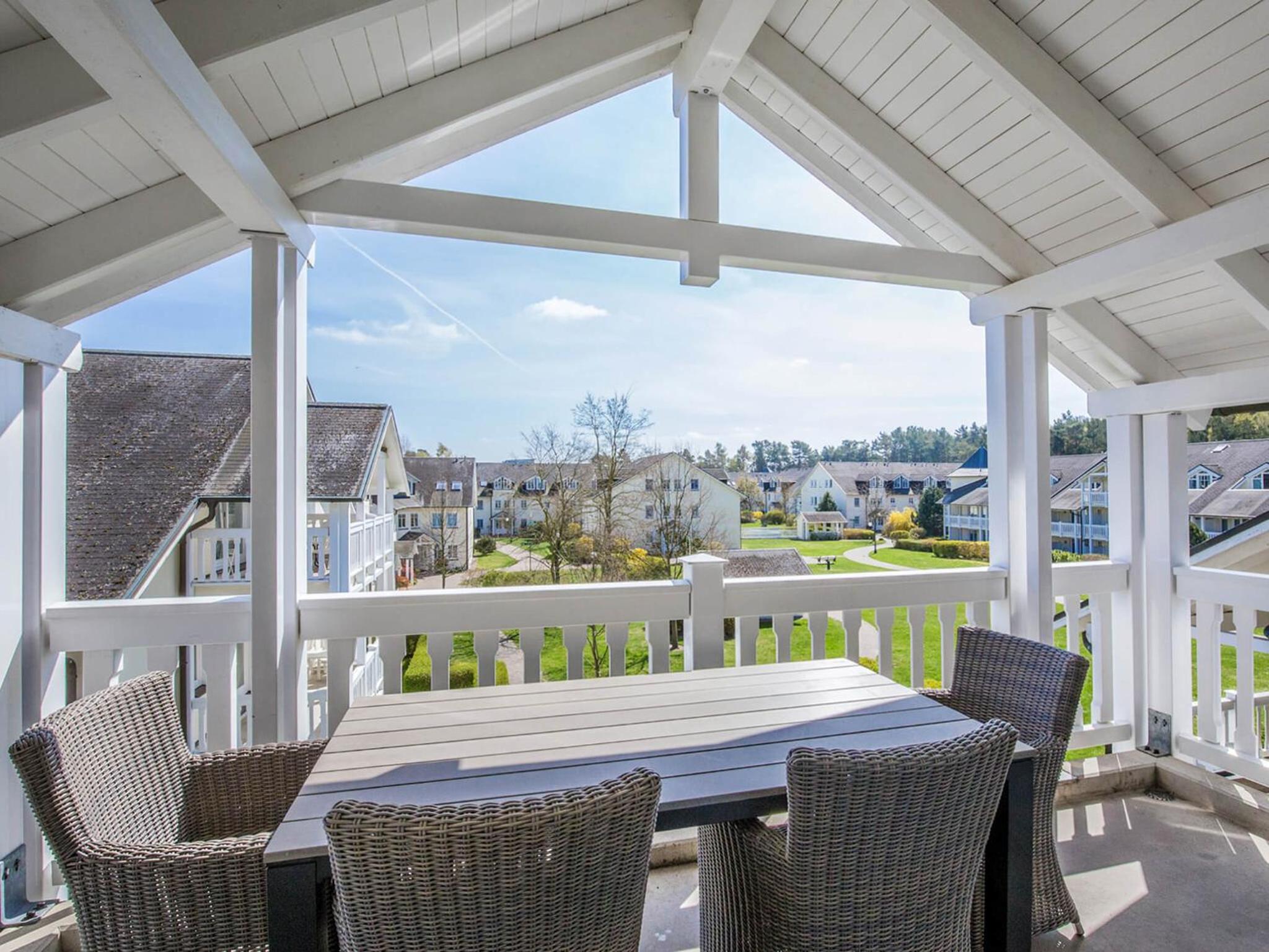 Dünenpark Binz - Komfortplus Ferienwohnung mit 1 Schlafzimmer und Balkon im Dachgeschoss 136