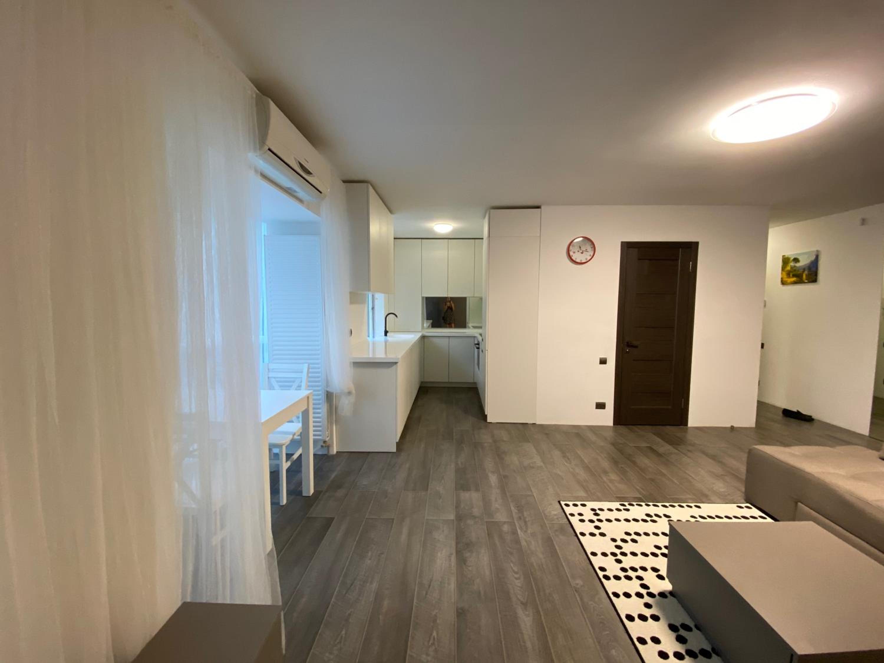 Most City Area Center Charming apartment view 5