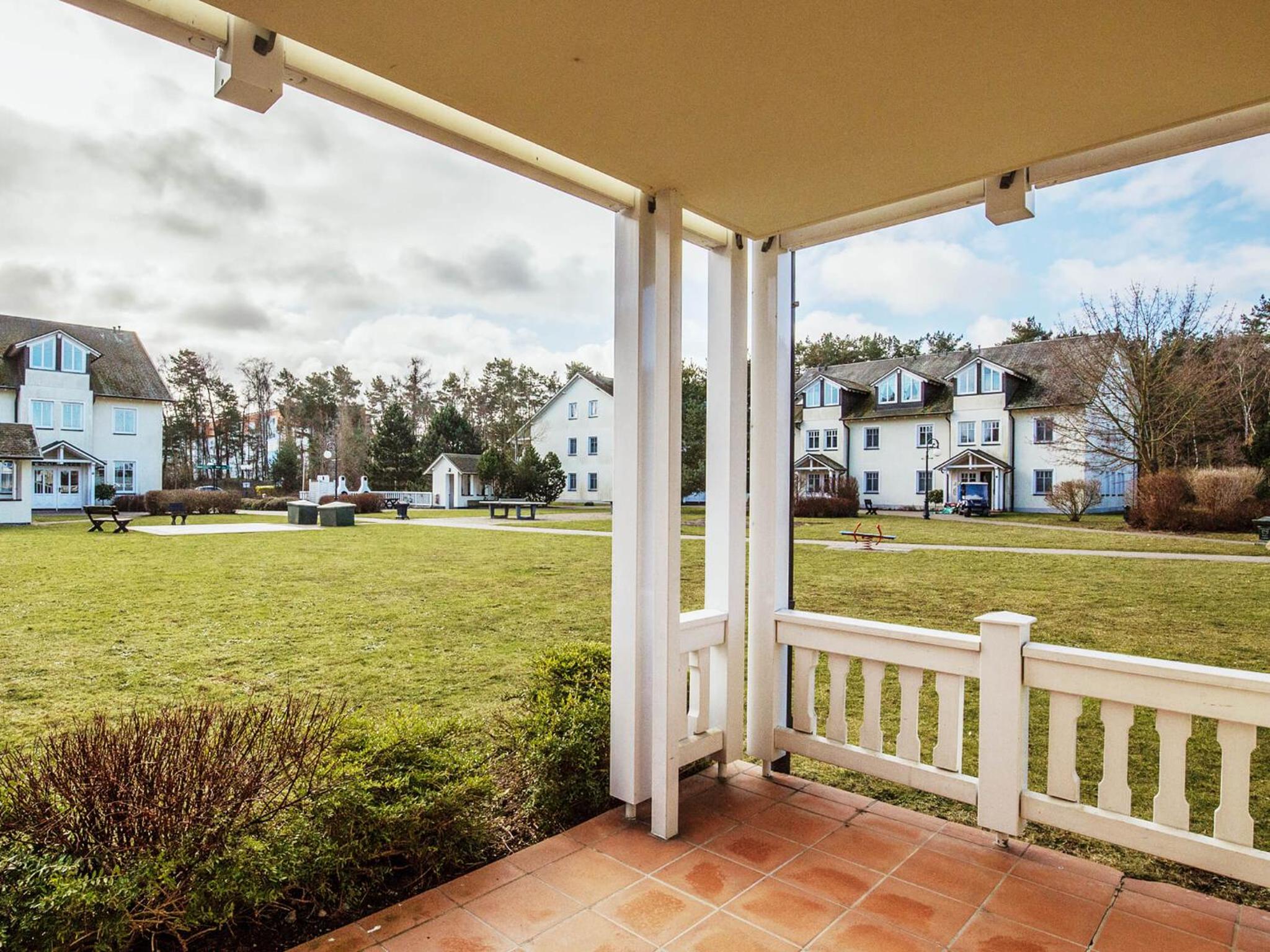 Dünenpark Binz - Komfortplus Ferienwohnung mit 1 Schlafzimmer und Terrasse im Erdgeschoss 237