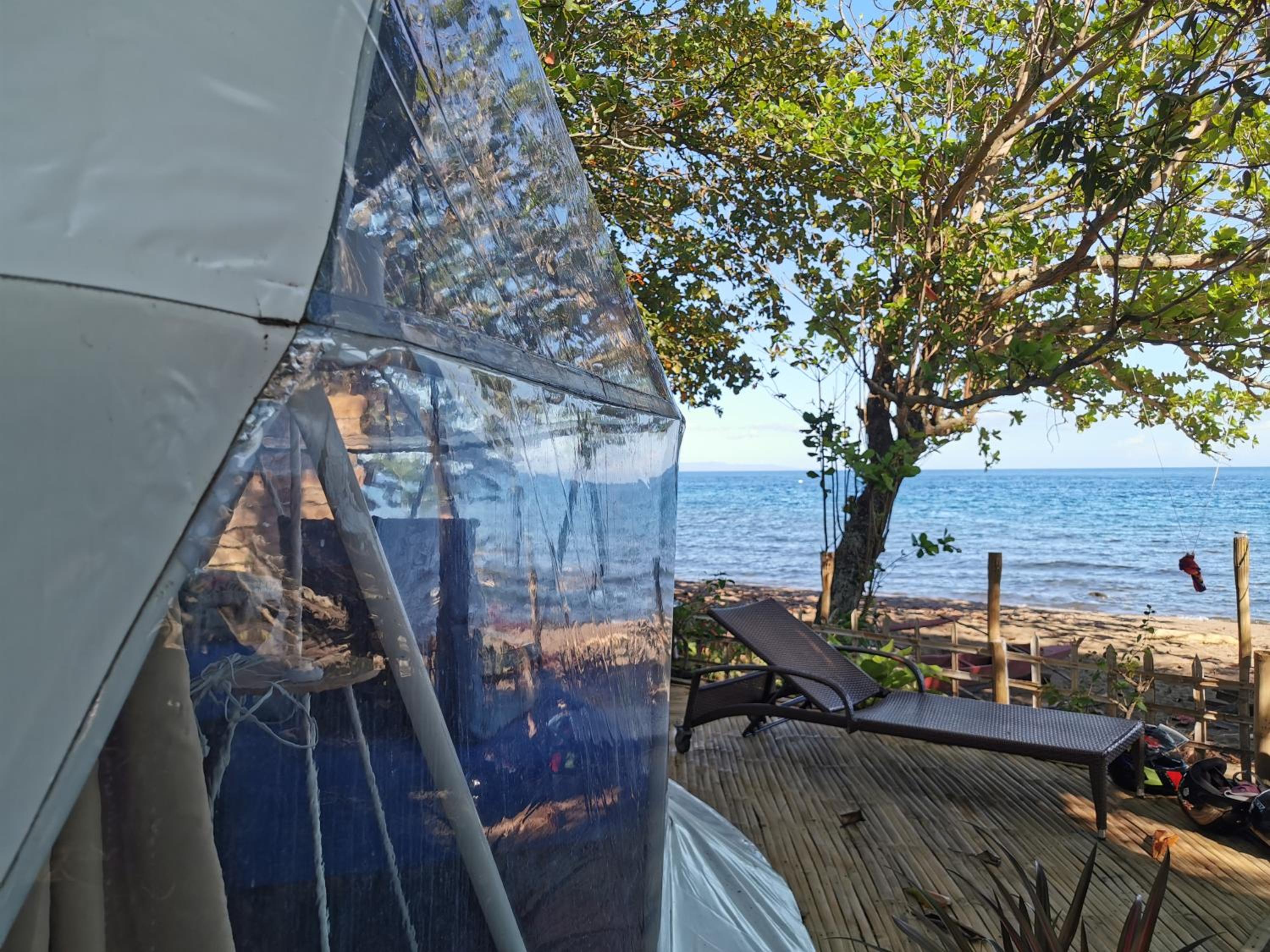 Beachfront Glamping Dome Dauin Bamboo Style