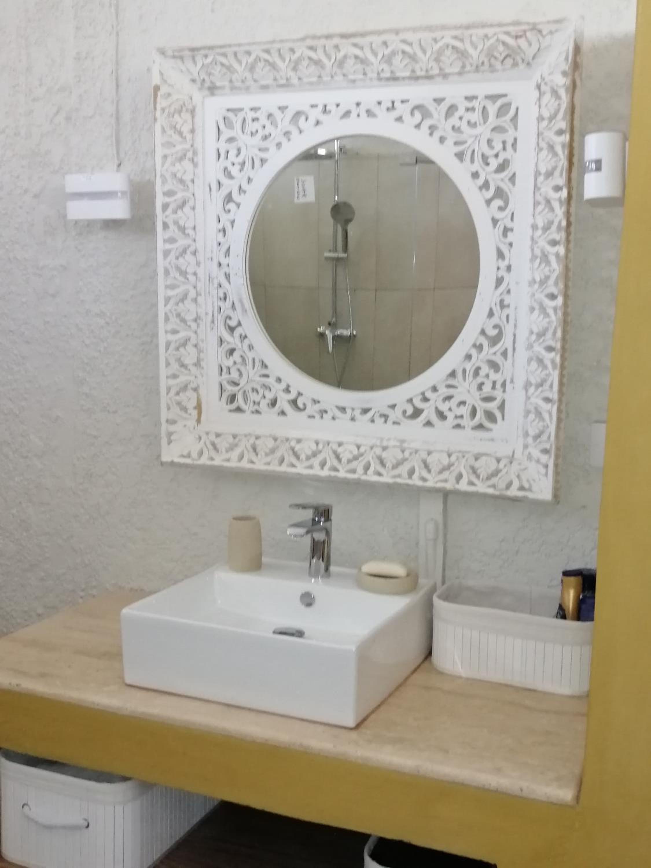 CHILLpill Guest House