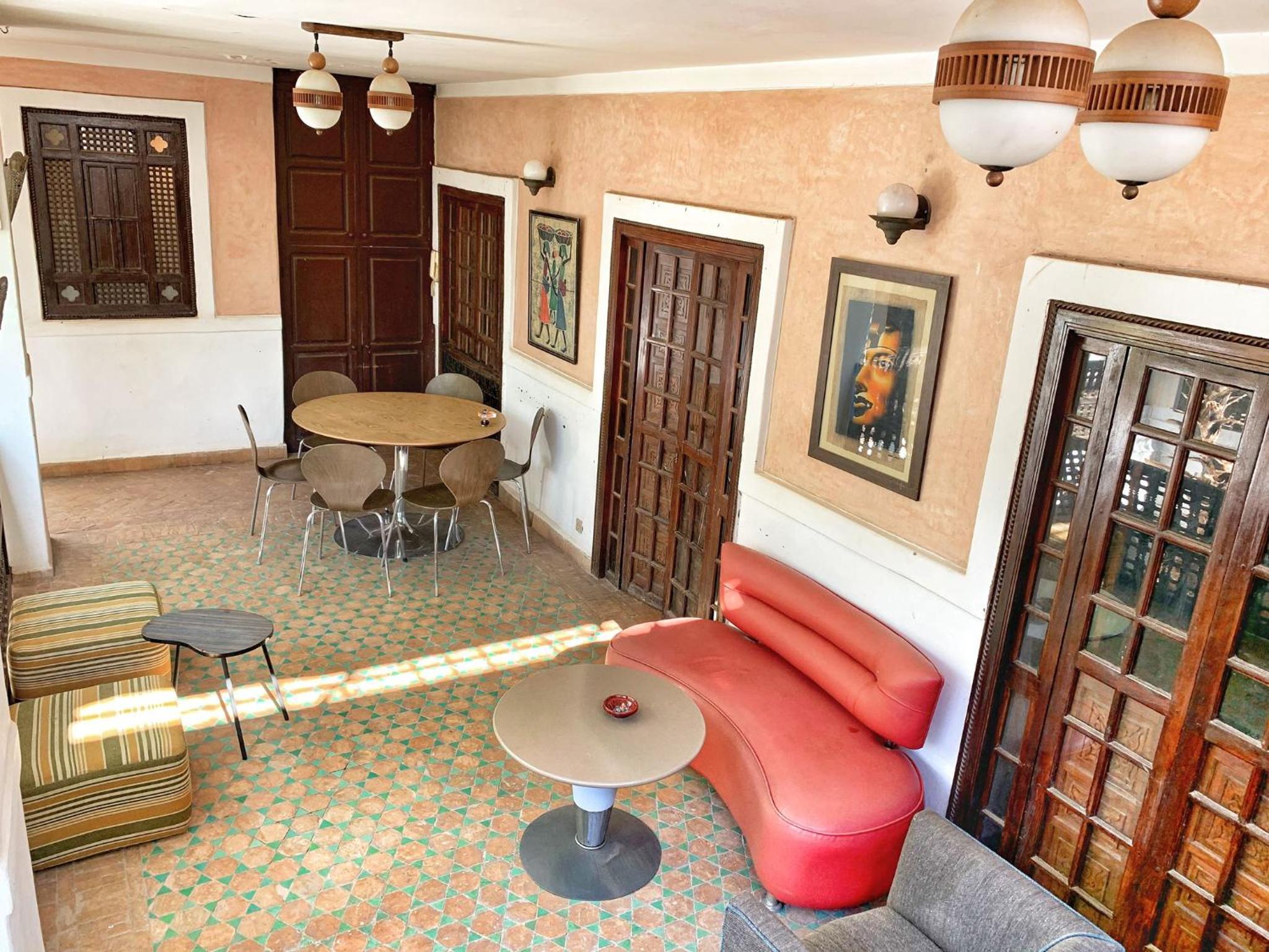 lounge