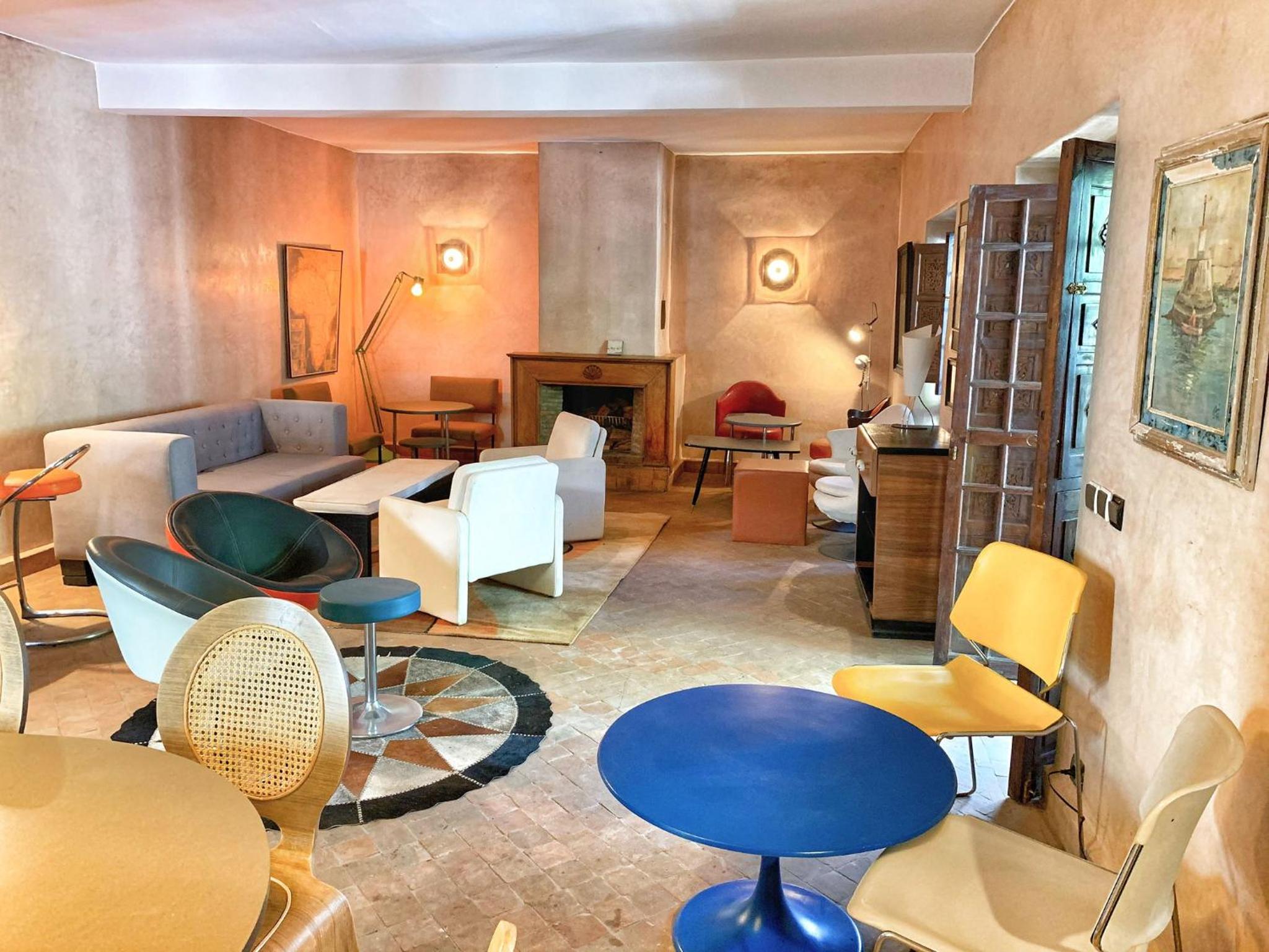 lounge