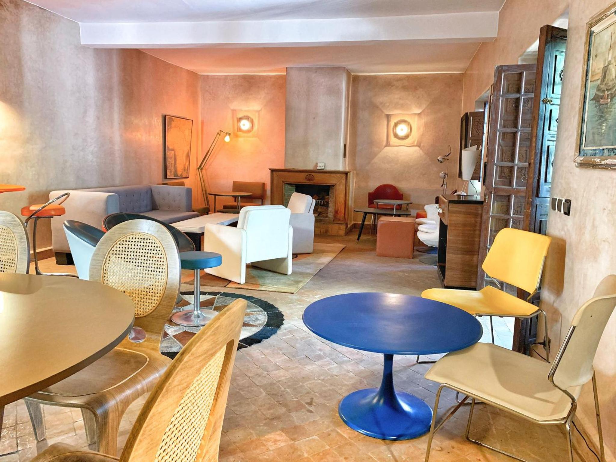 lounge