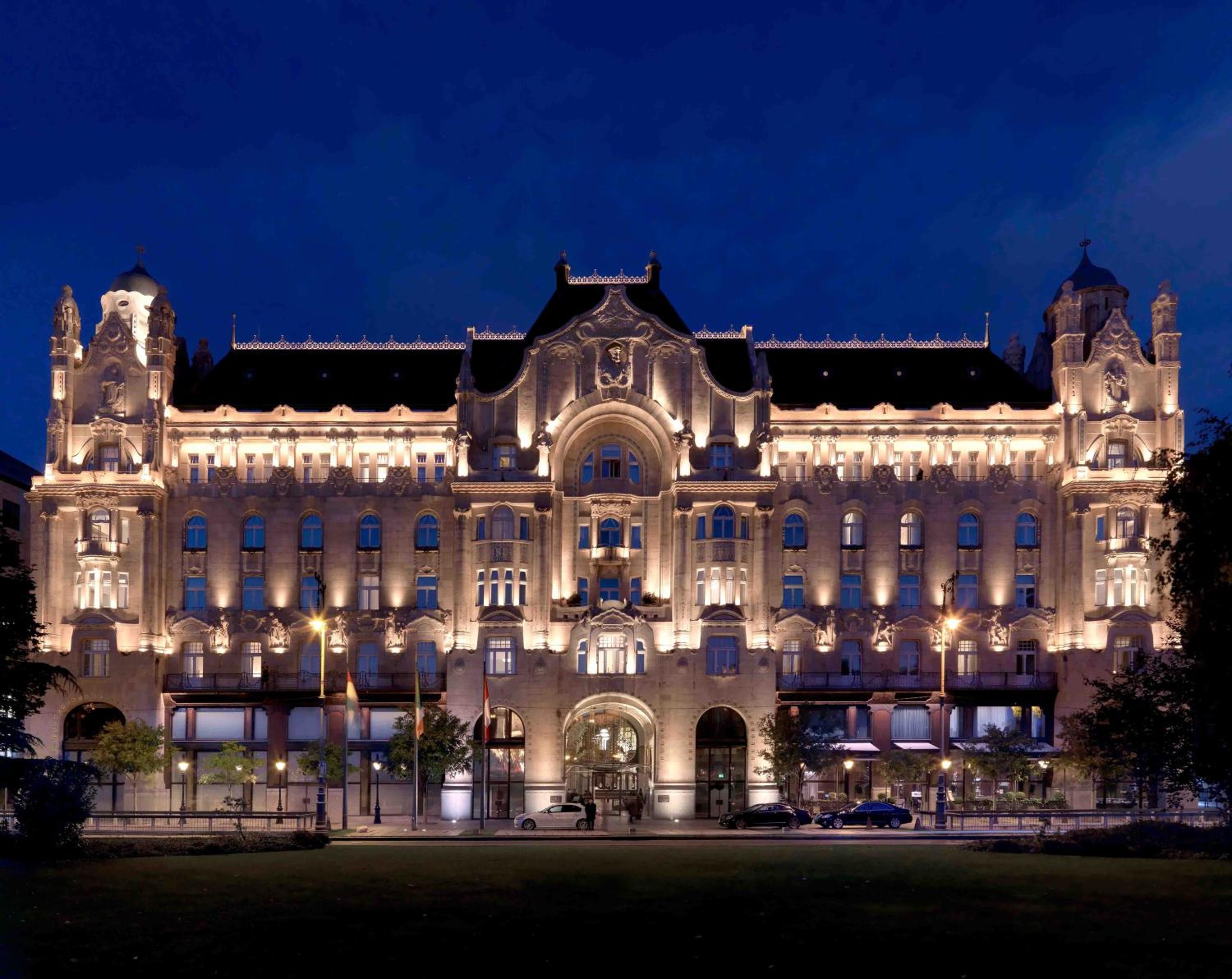 Hotel Four Seasons Hotel Gresham Palace Budapest - Image 1