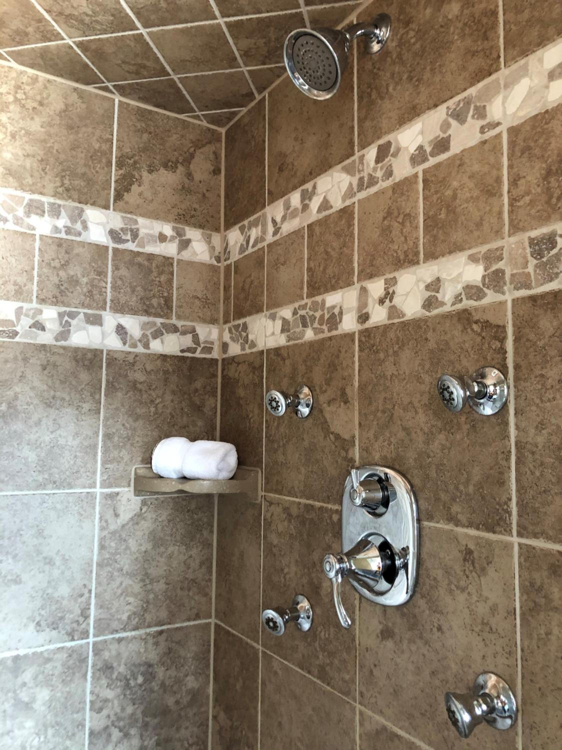 Suites at 249