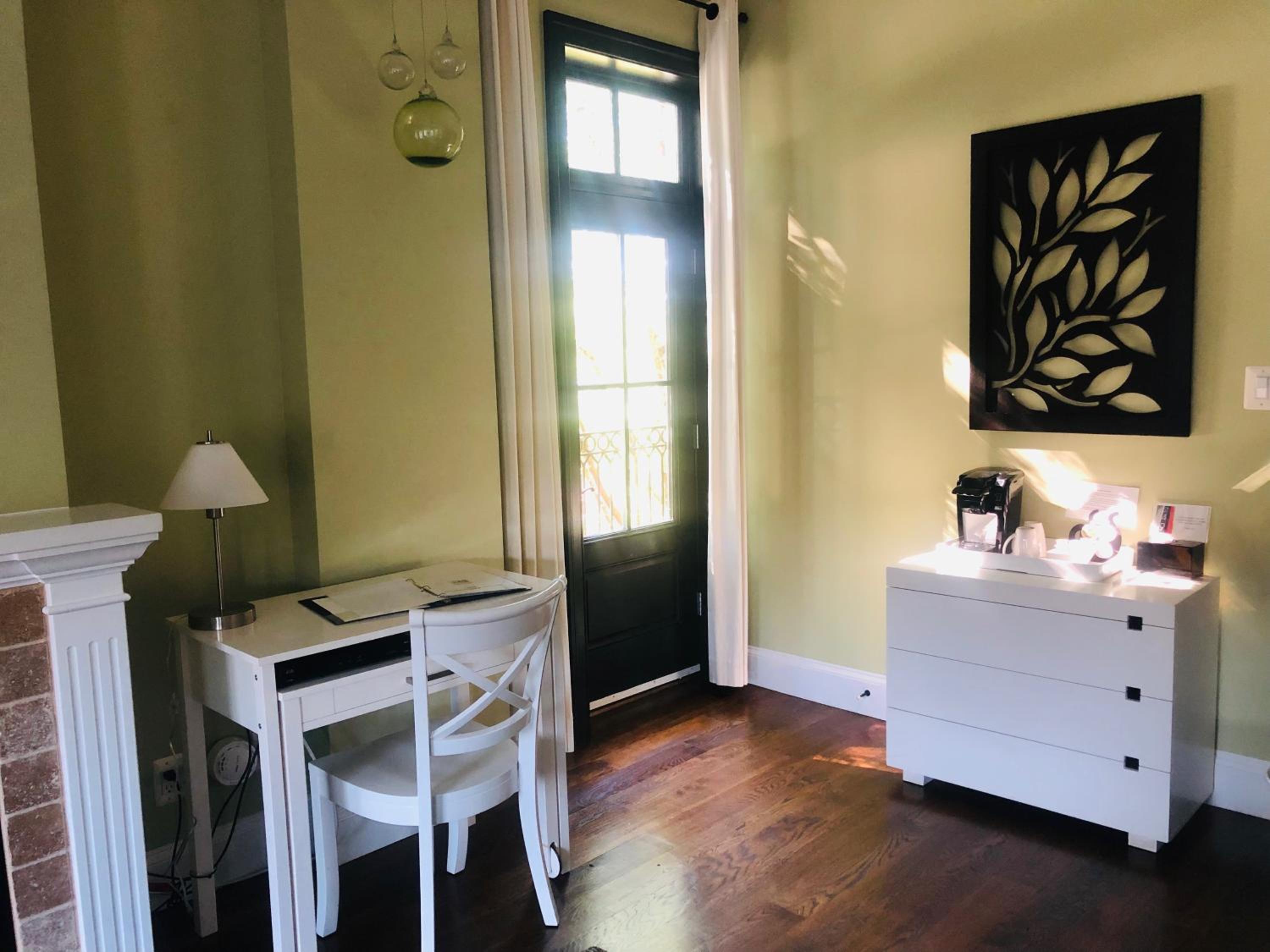 Suites at 249