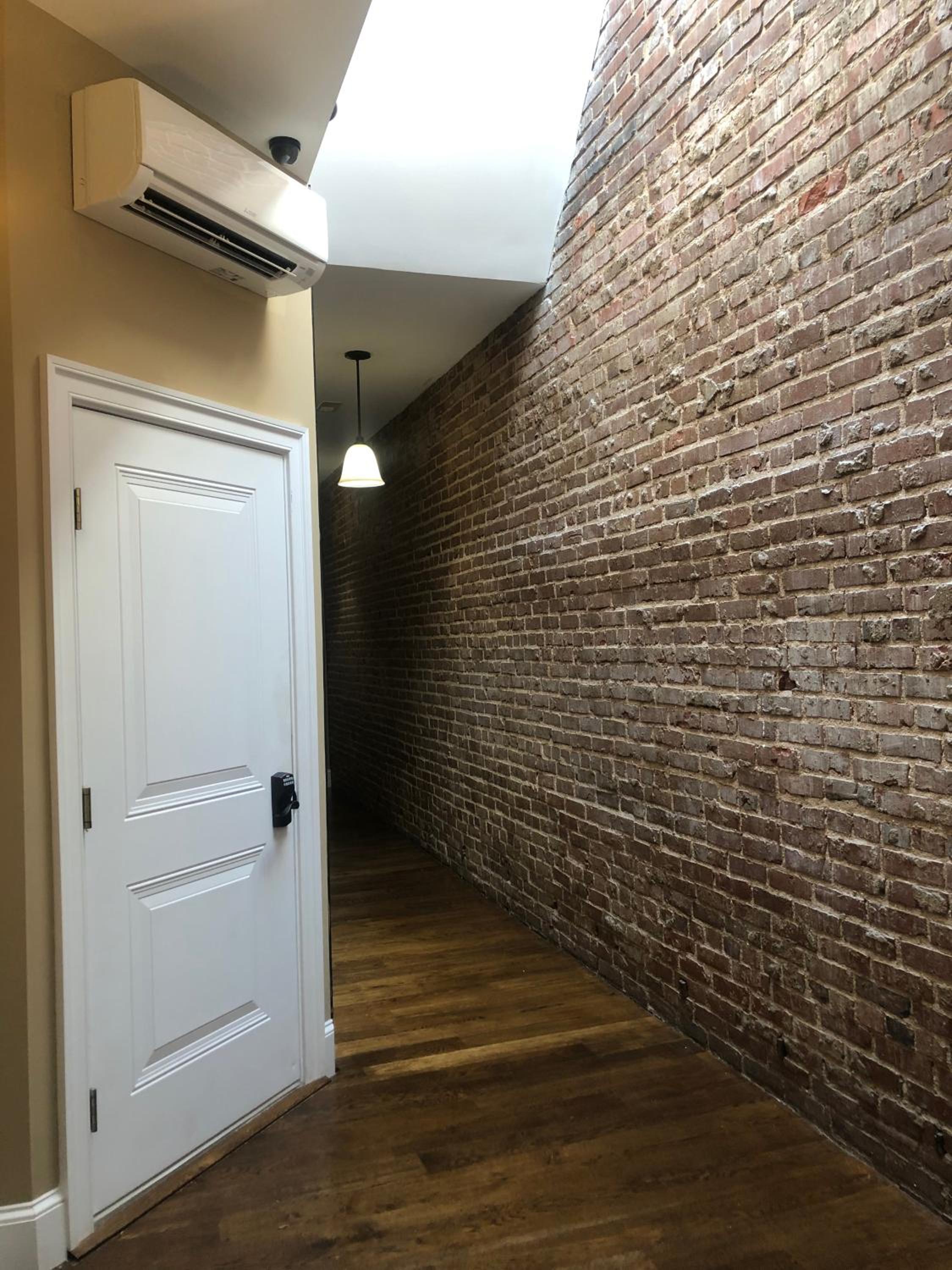 Suites at 249