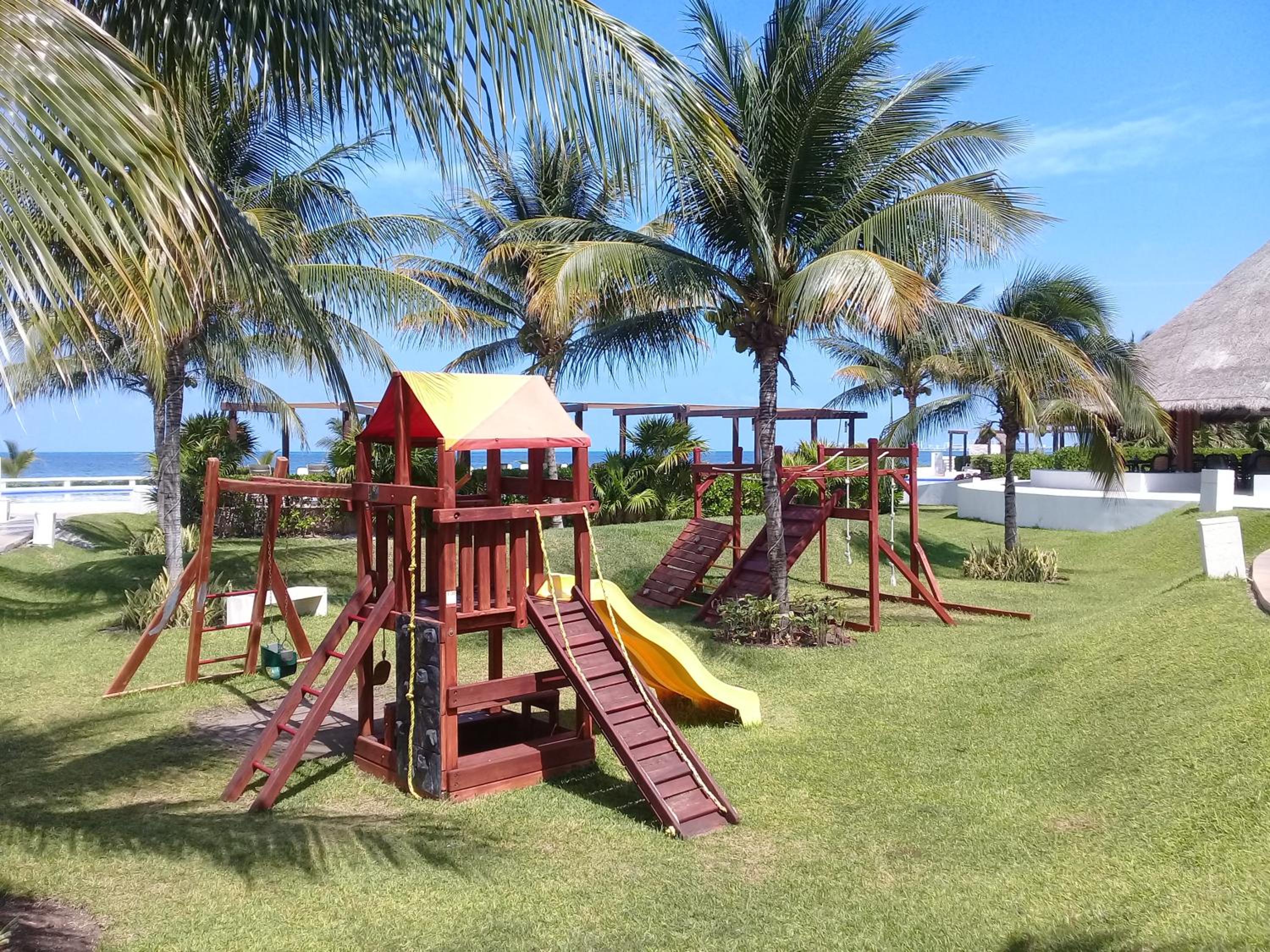 Swim the Caribbean & Work with a View