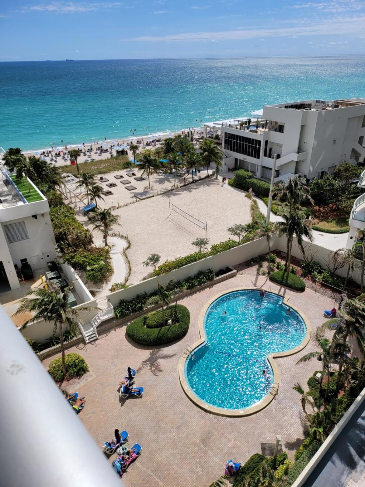 Paradise on Hollywood Beach 2 bed 2 bath view 5