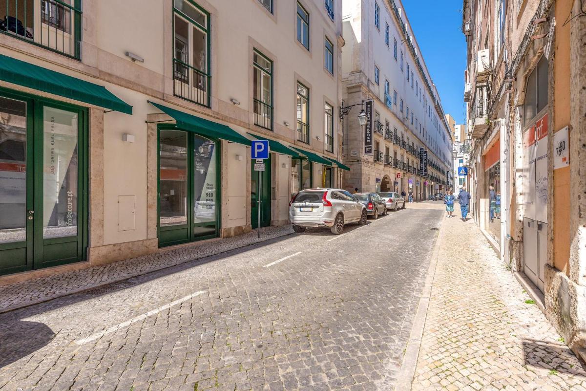 GuestReady - Modern Apartment ideal for 2 view 3
