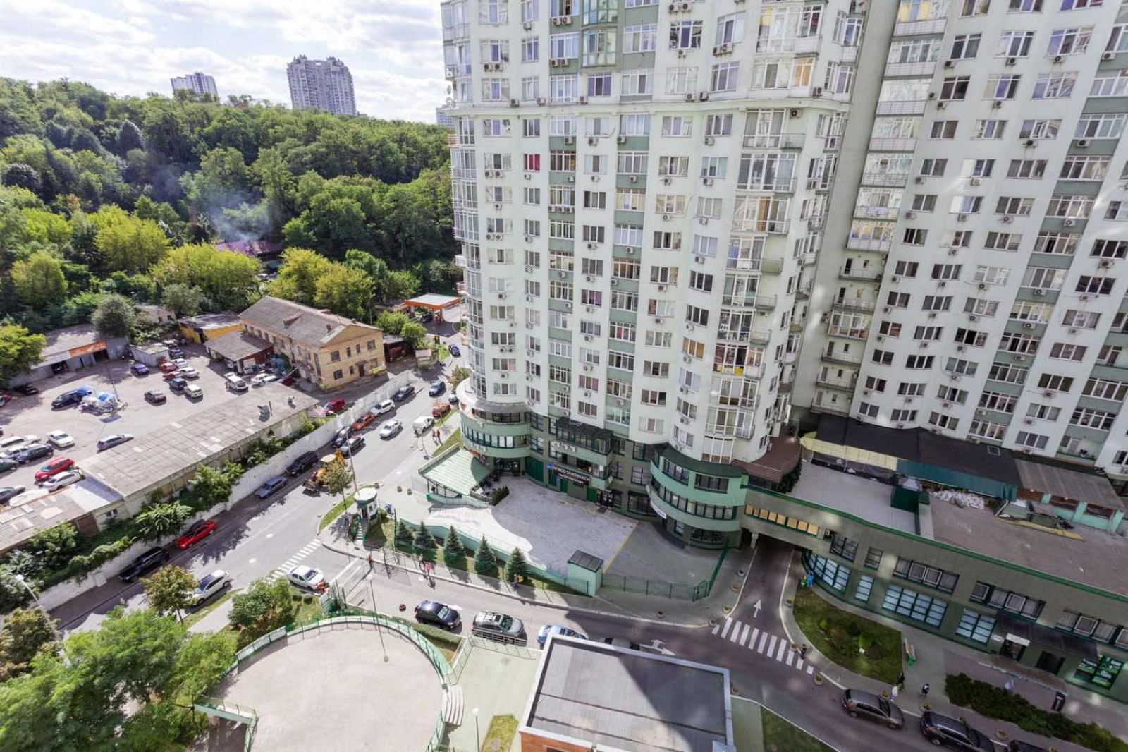 NAVIT apartments with breakfast, near the railway station, the city center and the park