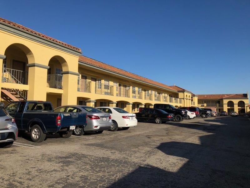 Cali Inn