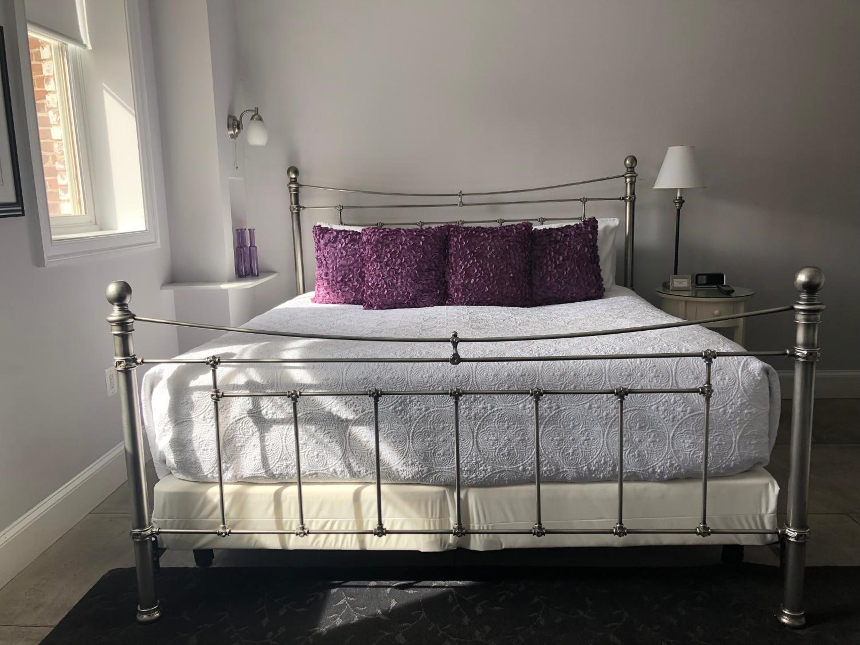 Suites at 249