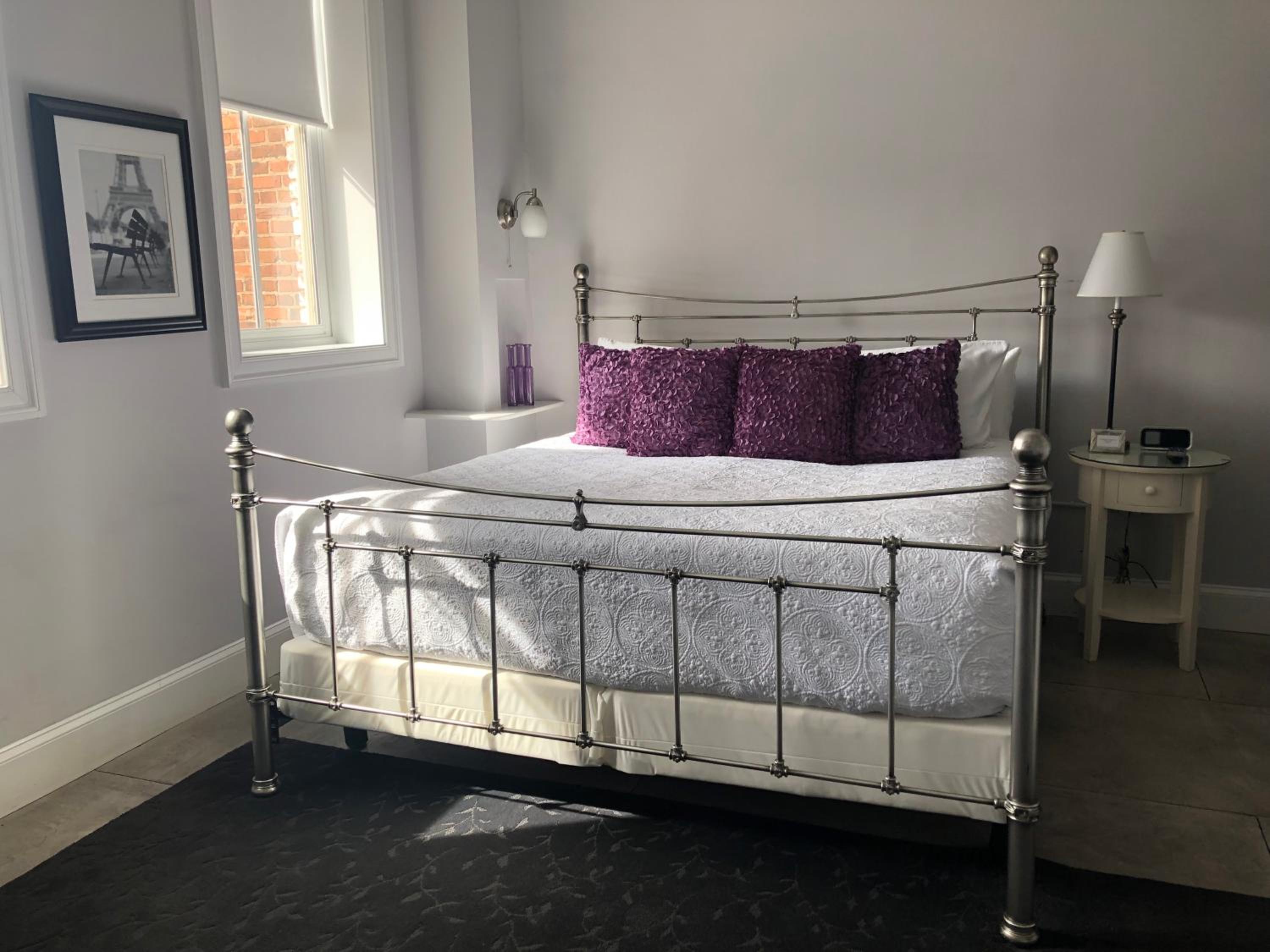 Suites at 249