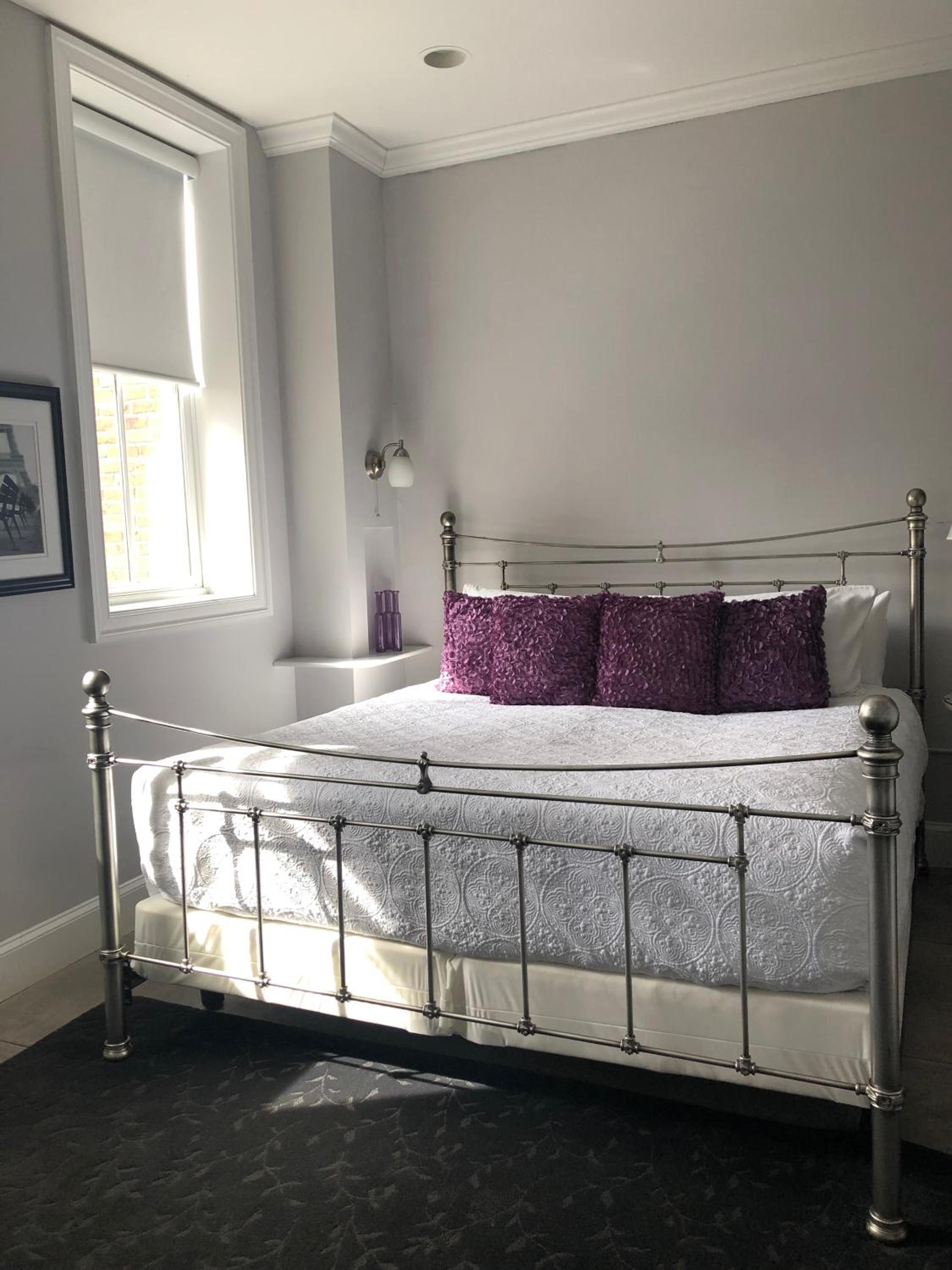 Suites at 249