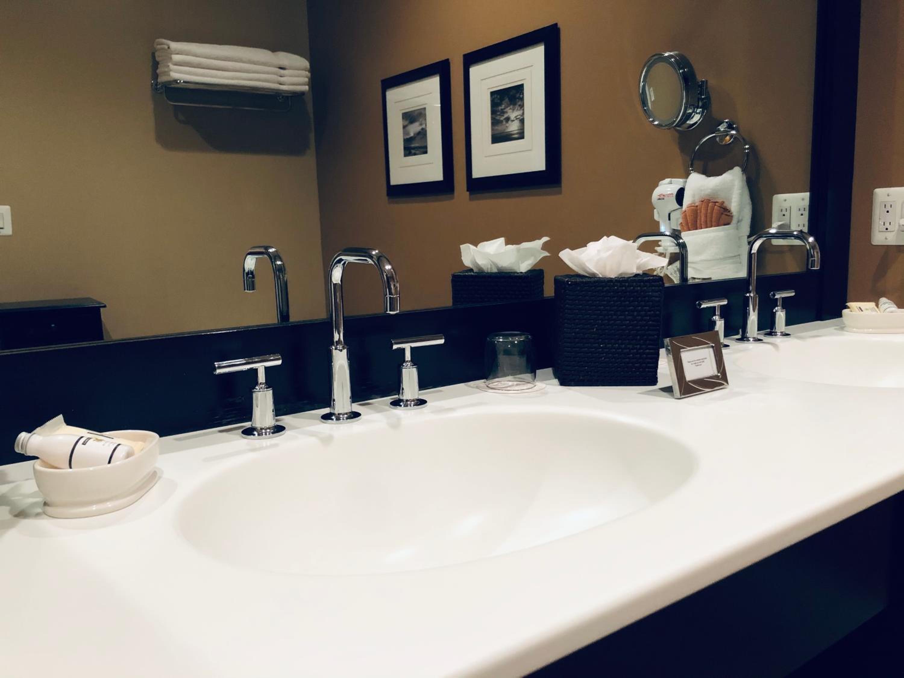Suites at 249