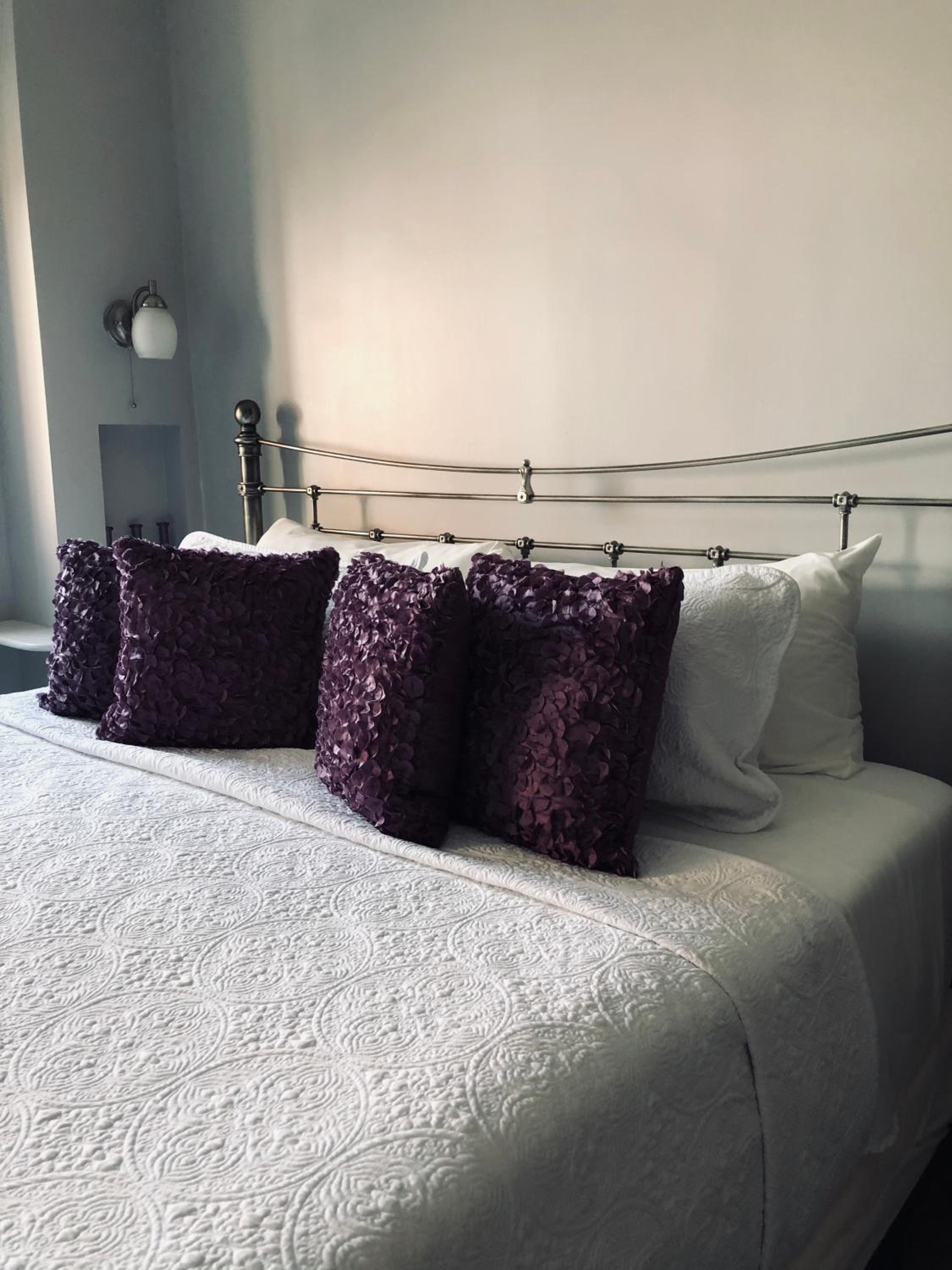 Suites at 249