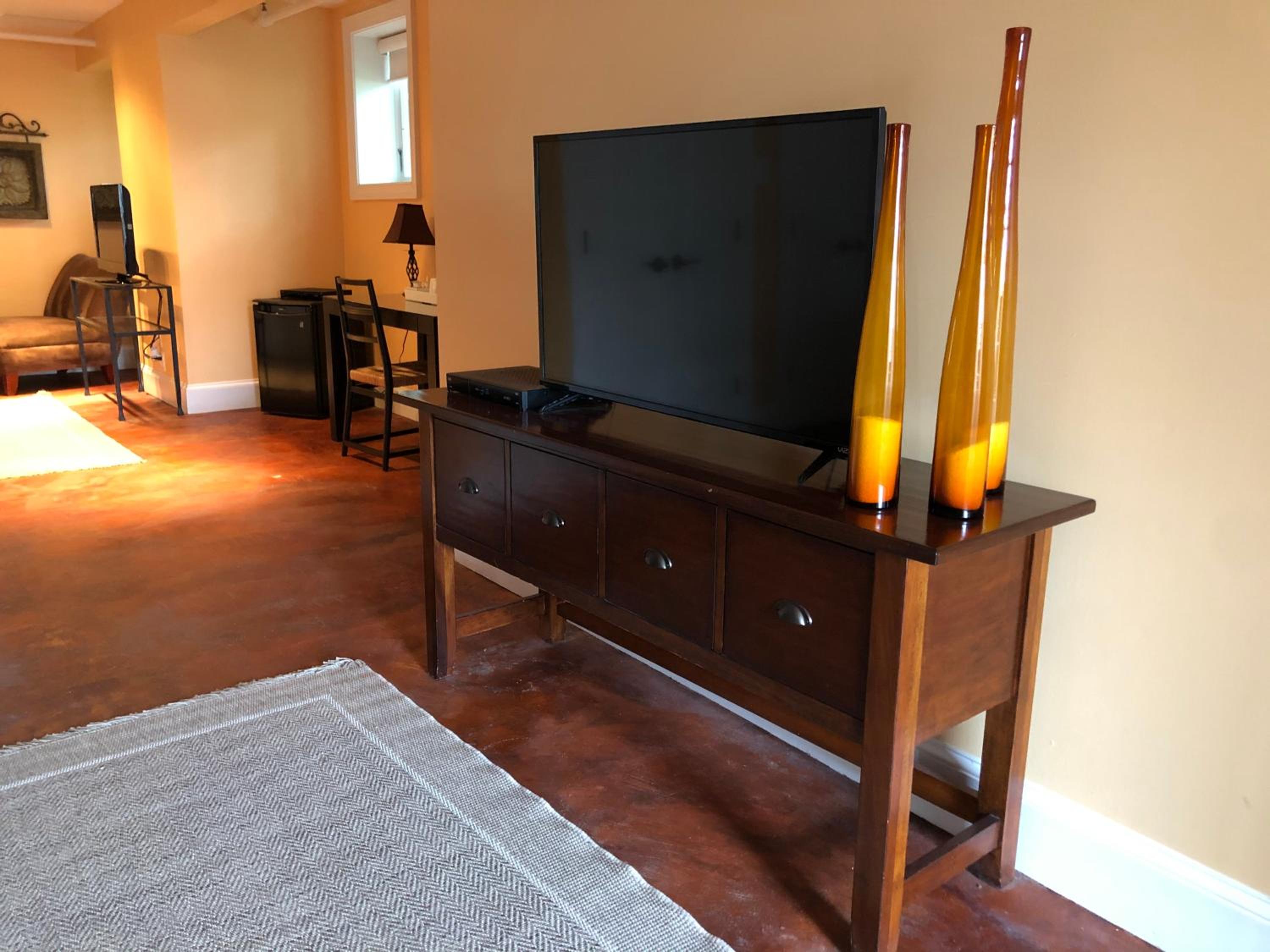 Suites at 249