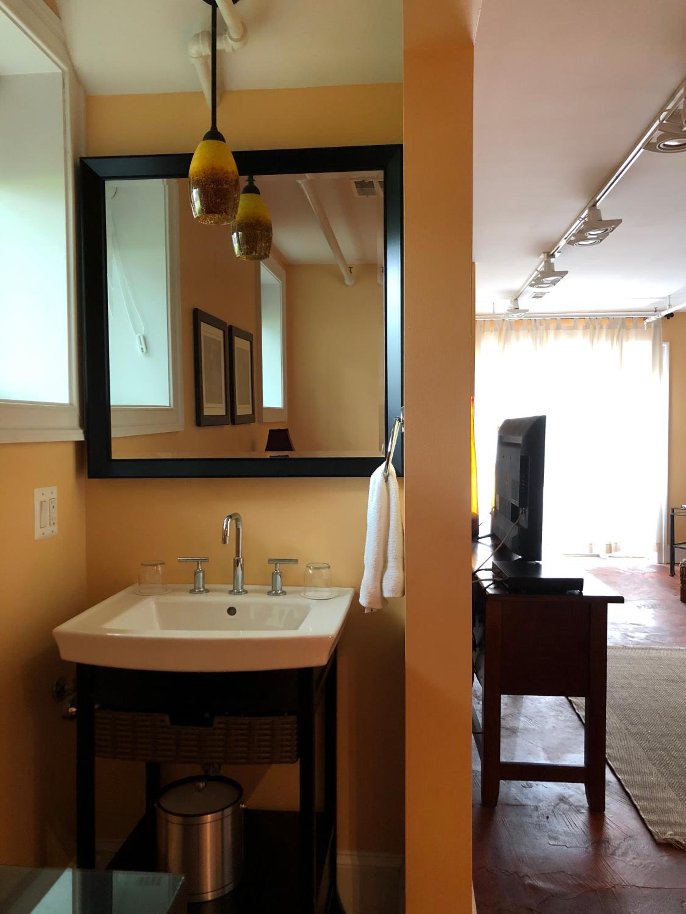 Suites at 249