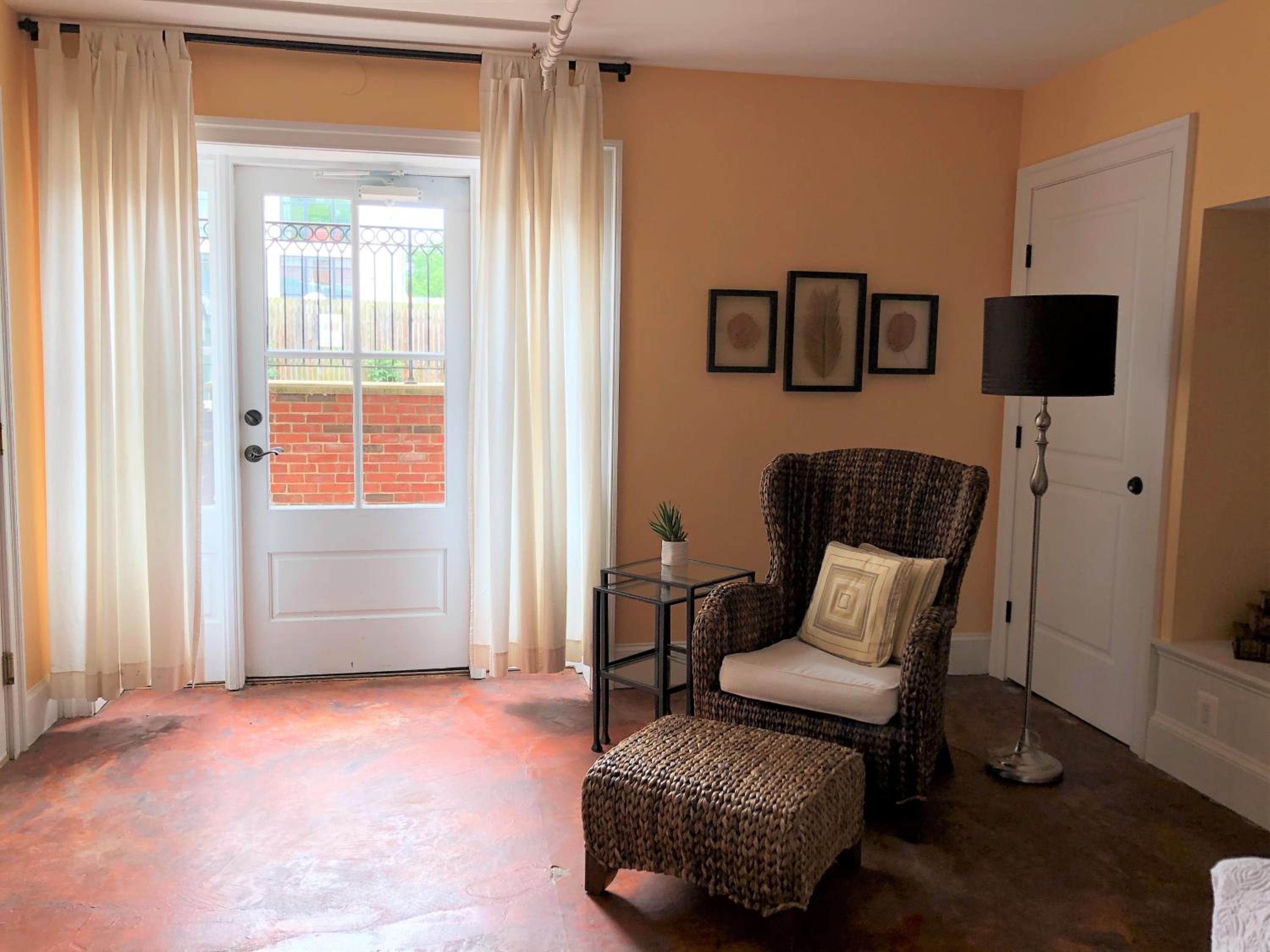Suites at 249