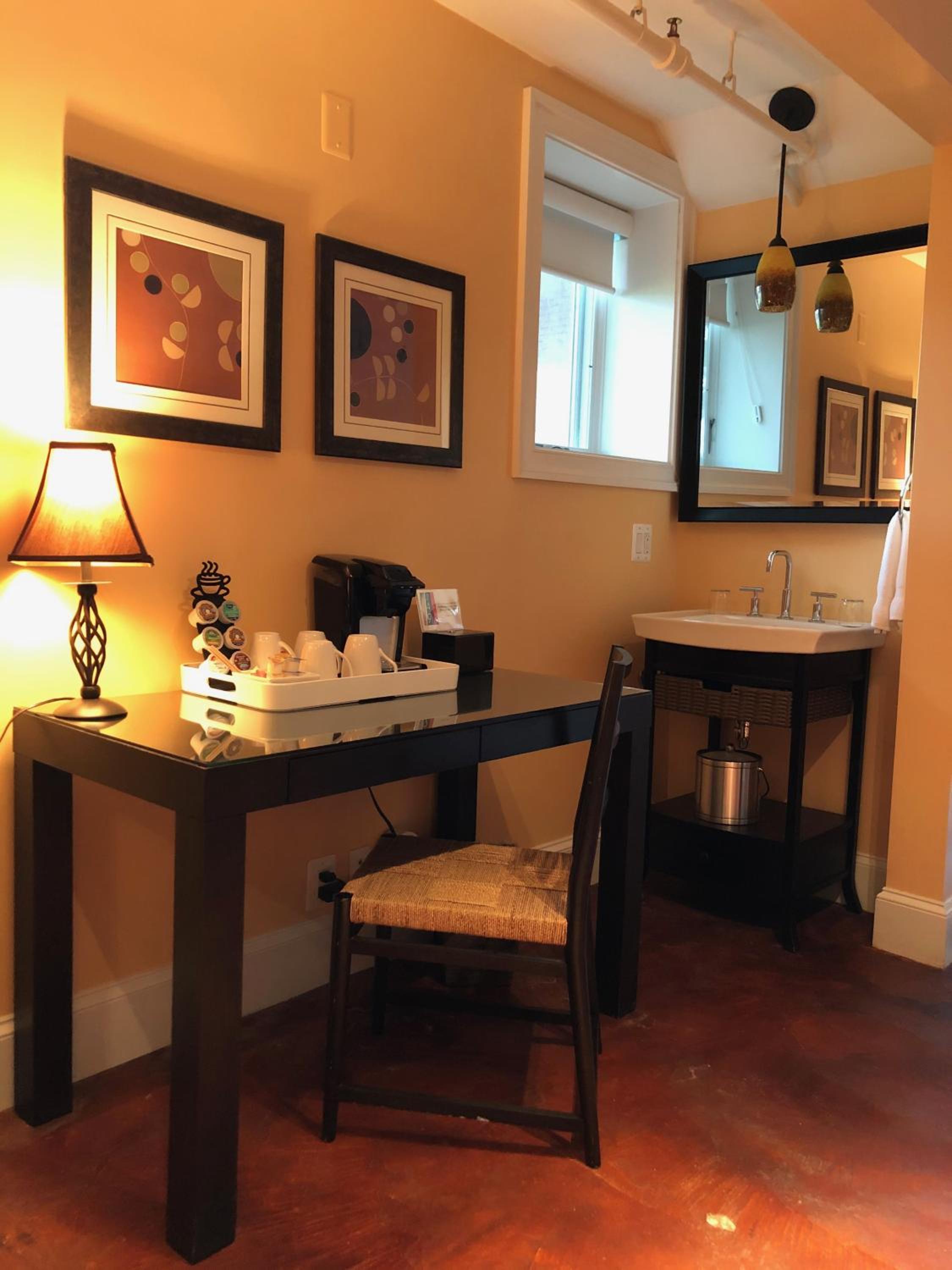 Suites at 249