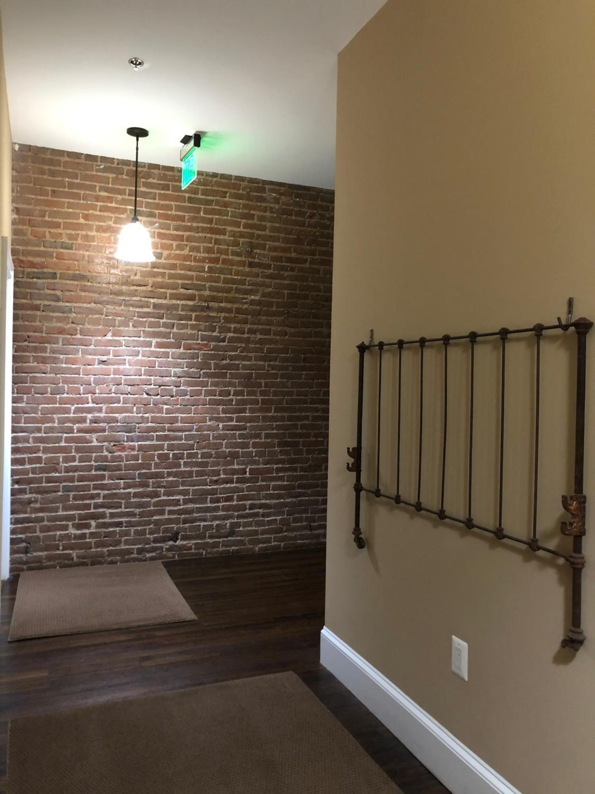 Suites at 249