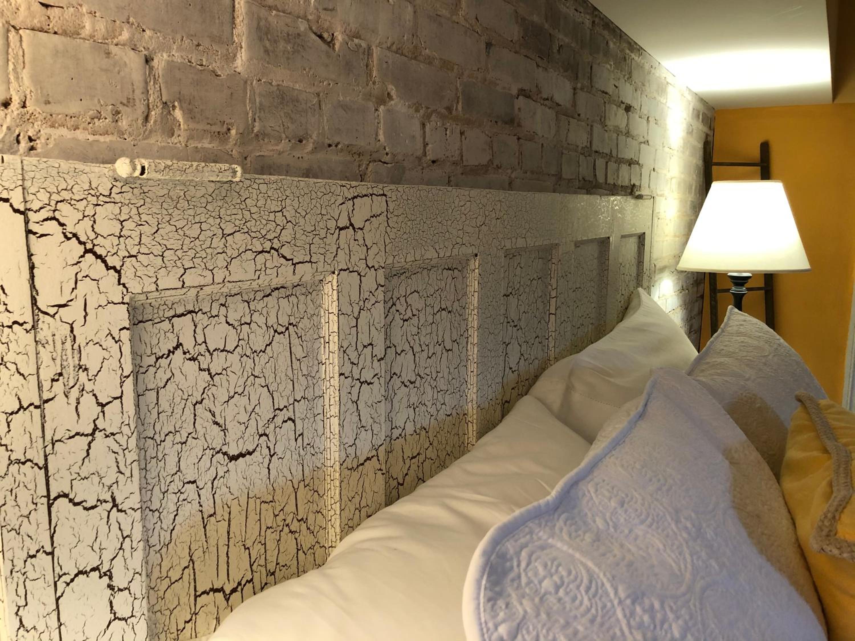 Suites at 249