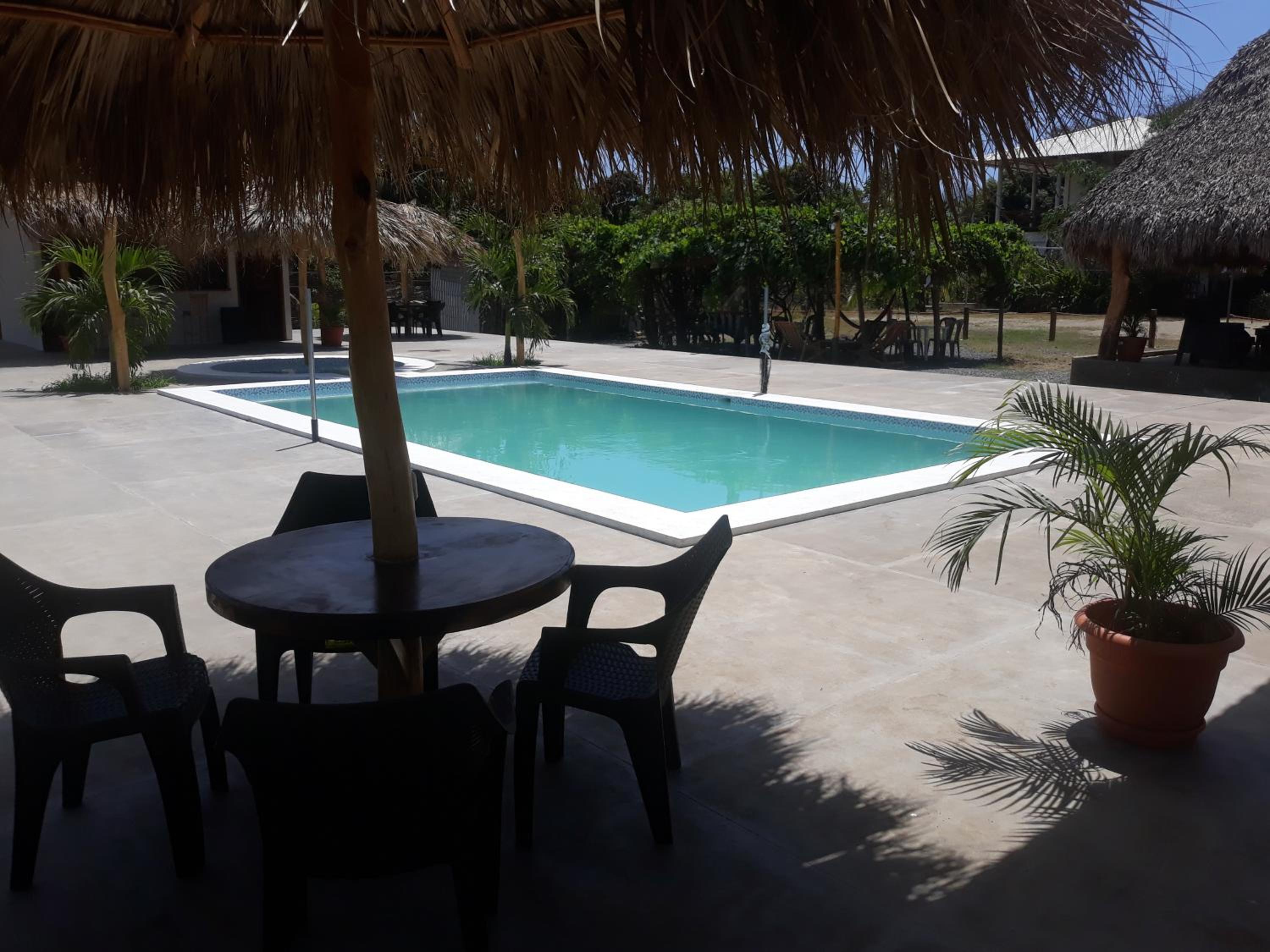Badaboom Hostal & Surf view 3