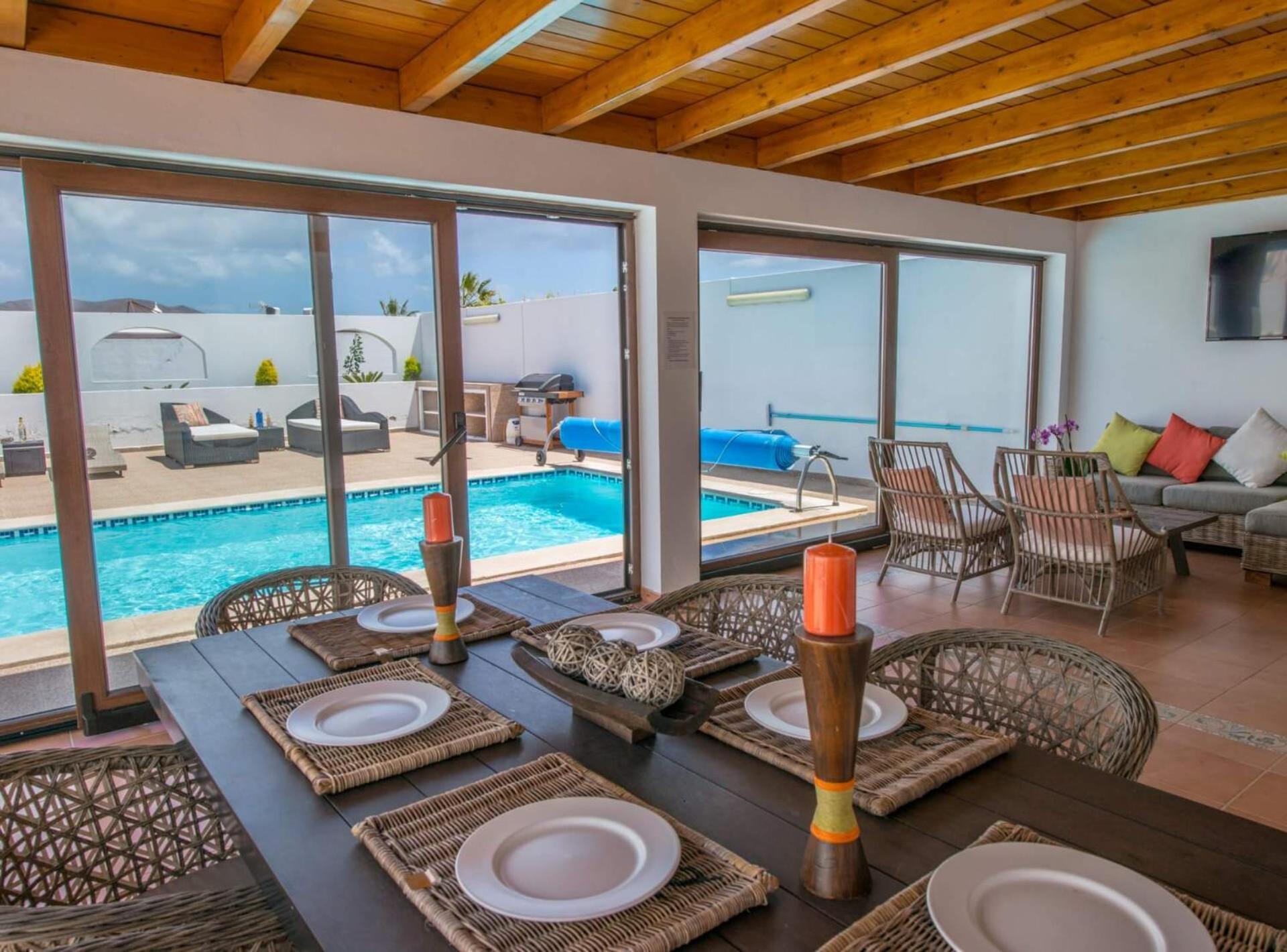Villa Bonilla con piscina climatizada y jacuzzi