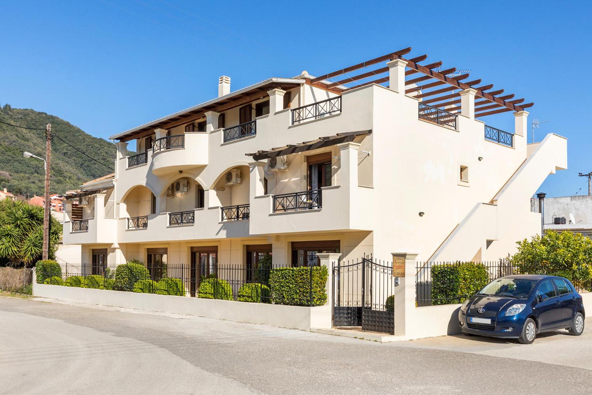 Lemon Tree Corfu Apartments by Konnect