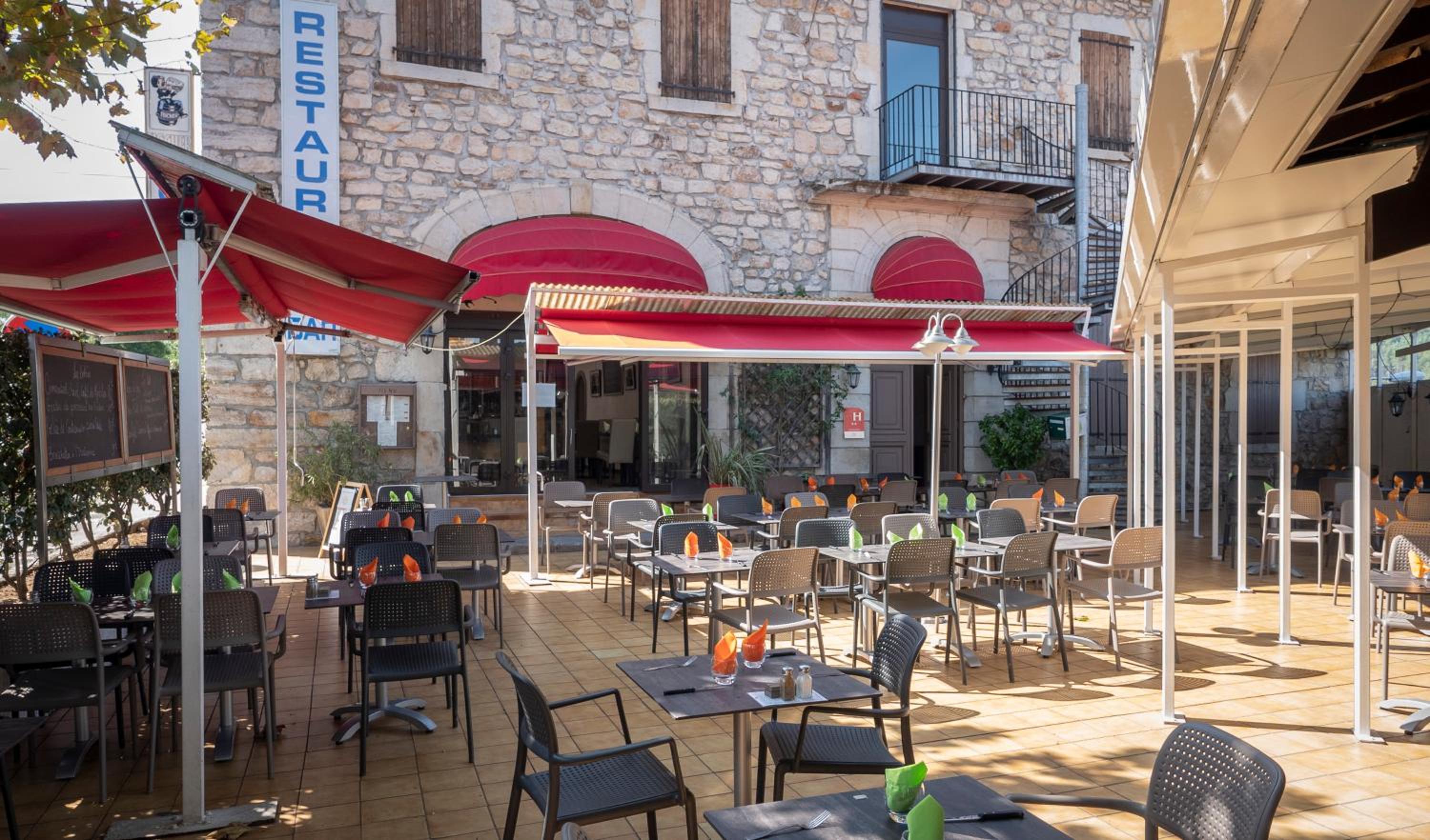 restaurant