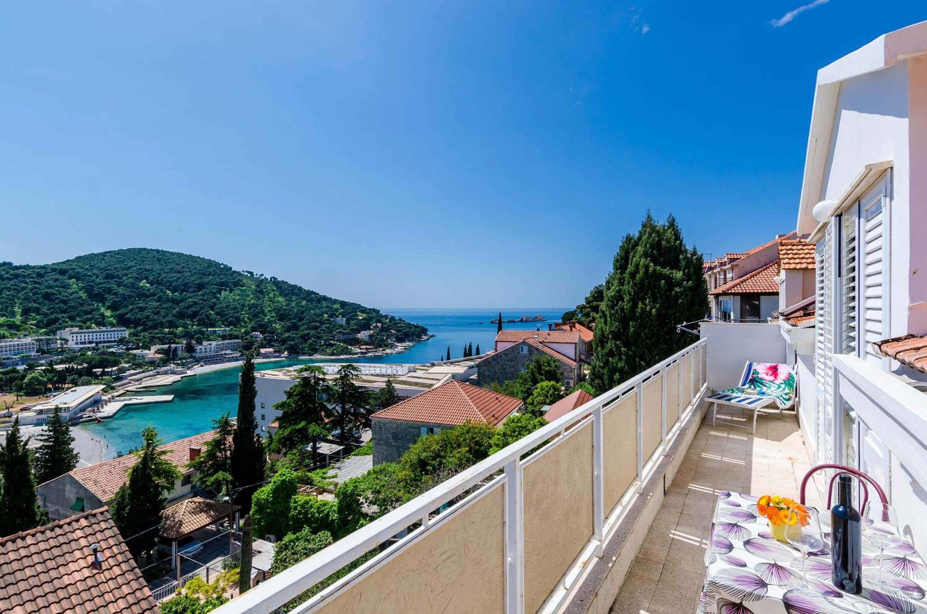 Beautiful Sea View Apartments