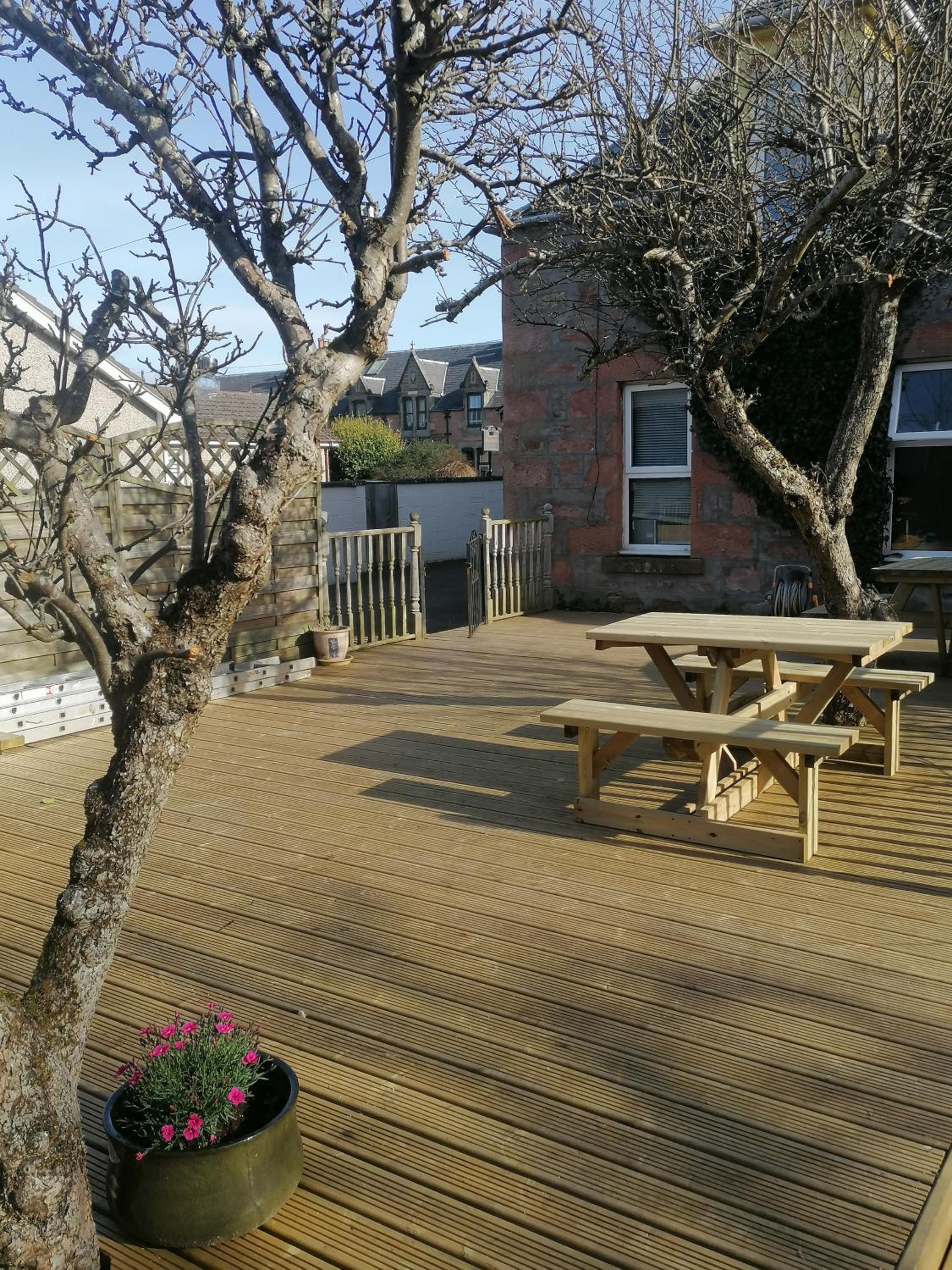 The Coo's Guest House — photo 33